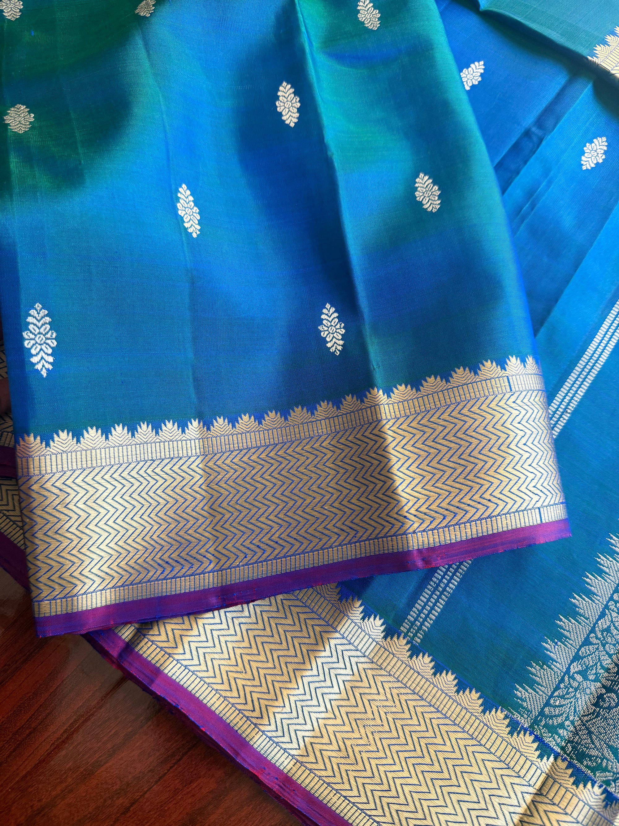 No Zari Korvai Kanjivaram Silk (Peacock Blue)