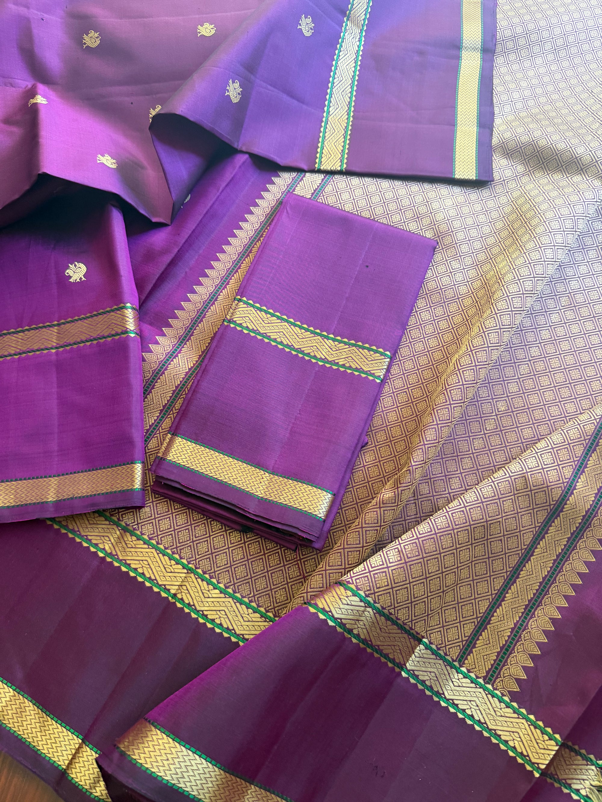 No Zari Korvai Kanjivaram Silk (Brinjal Purple)