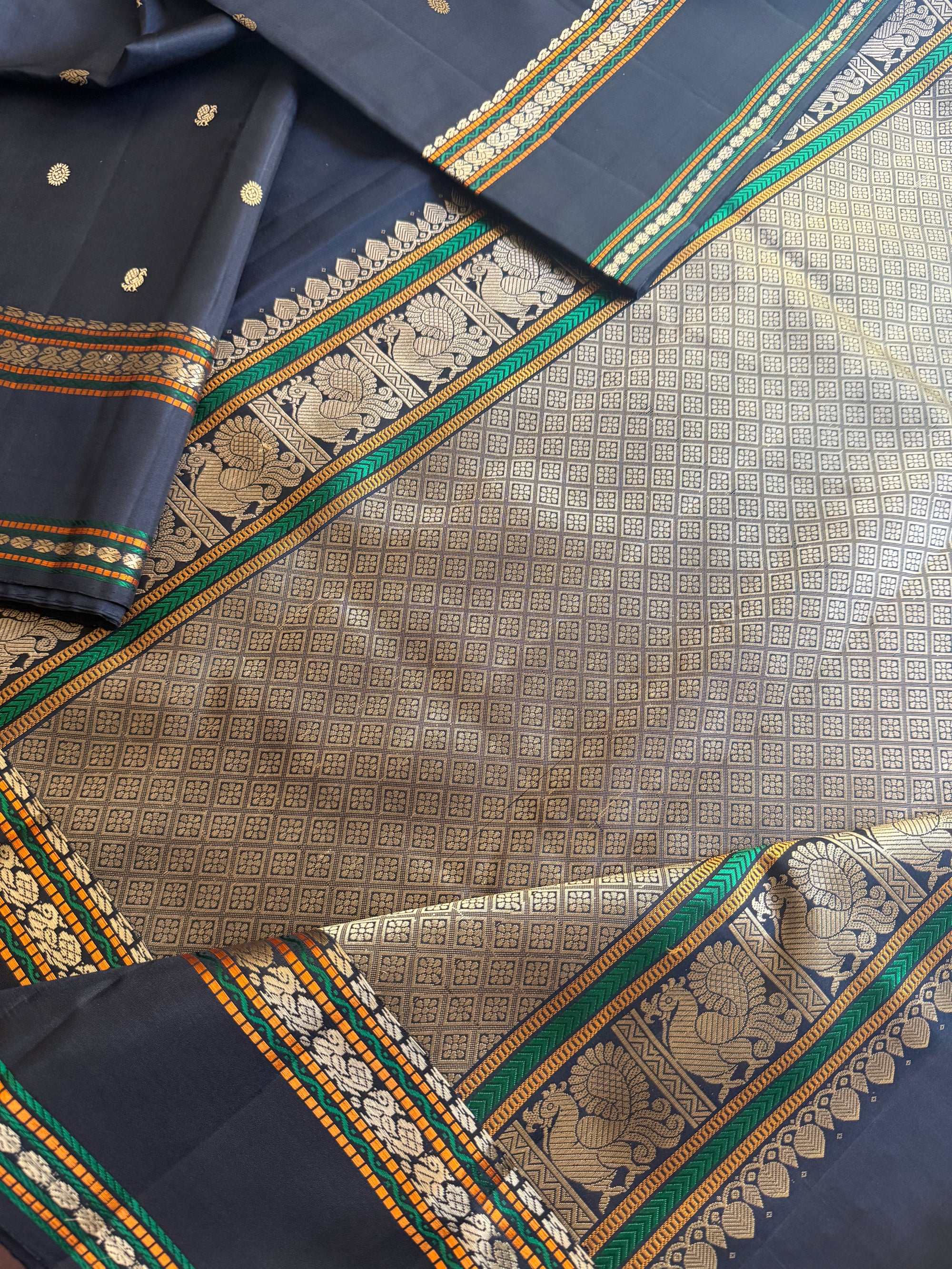 No Zari Korvai Kanjivaram Silk (Black)