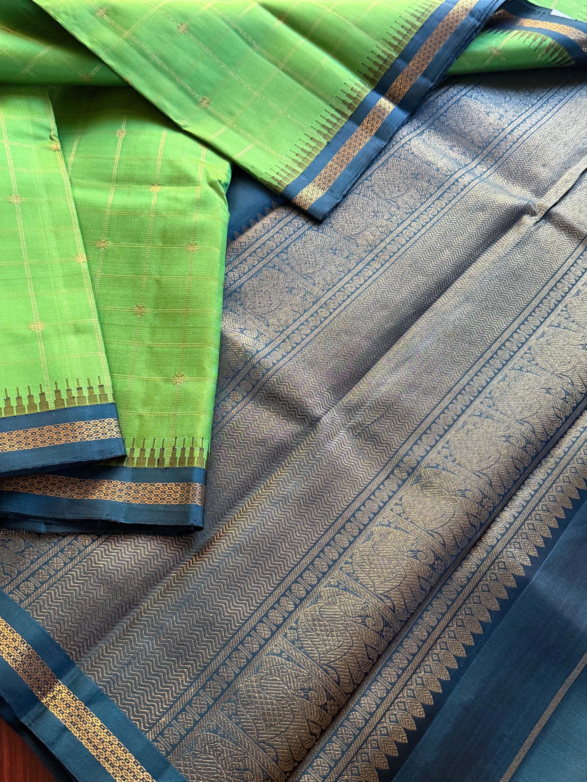 MYTHILI:  SHADES OF GREEN (Alli Pachai / Lily Green)