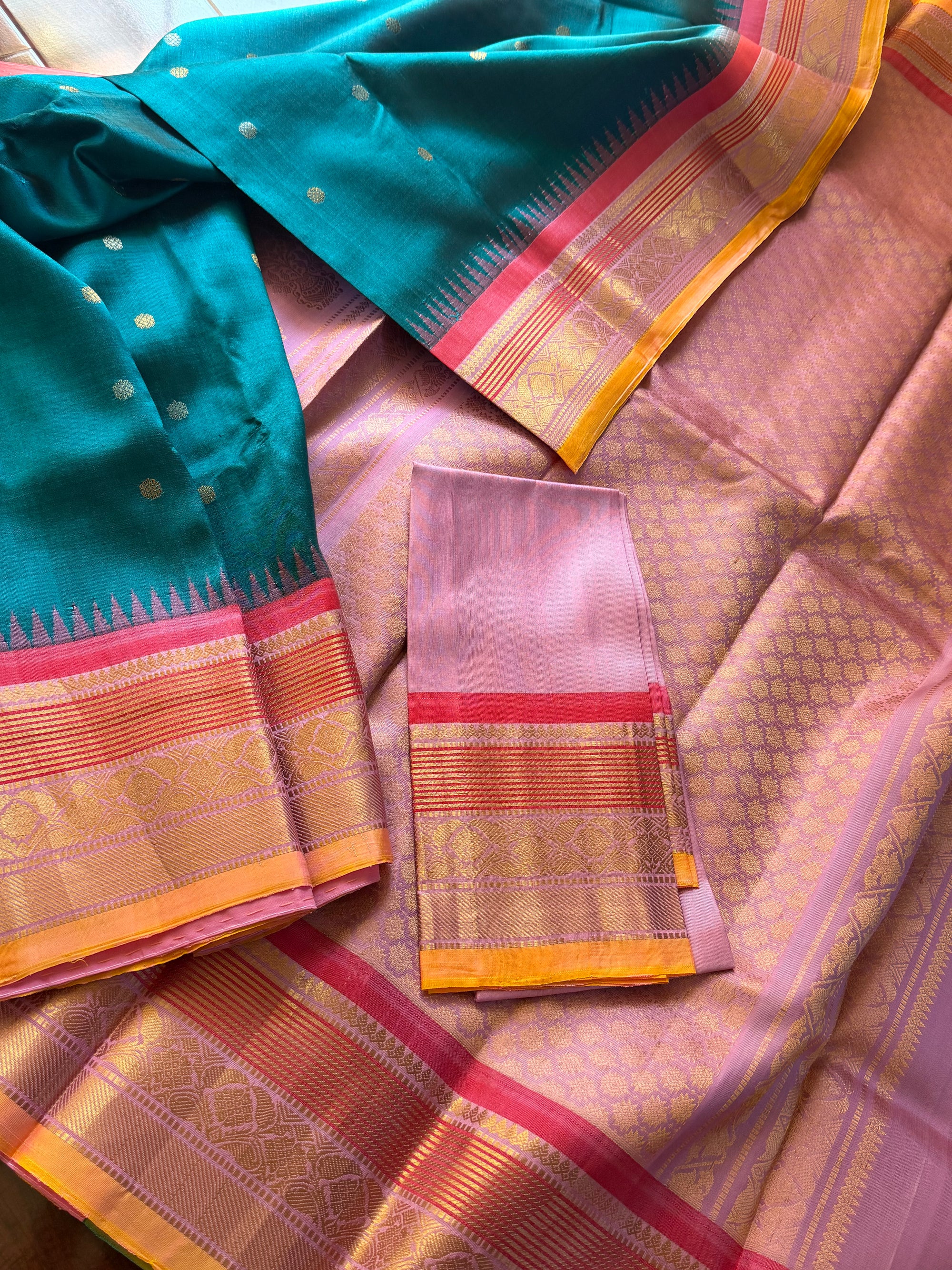 Kuttu  Gadwal Silk : Burnt Copper Sulphate Blue