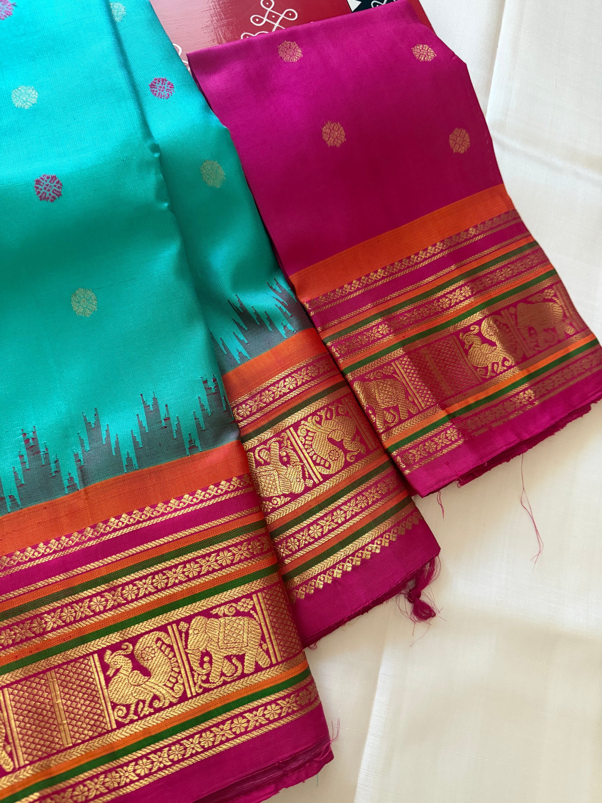 Kuttu Gadwal Silk