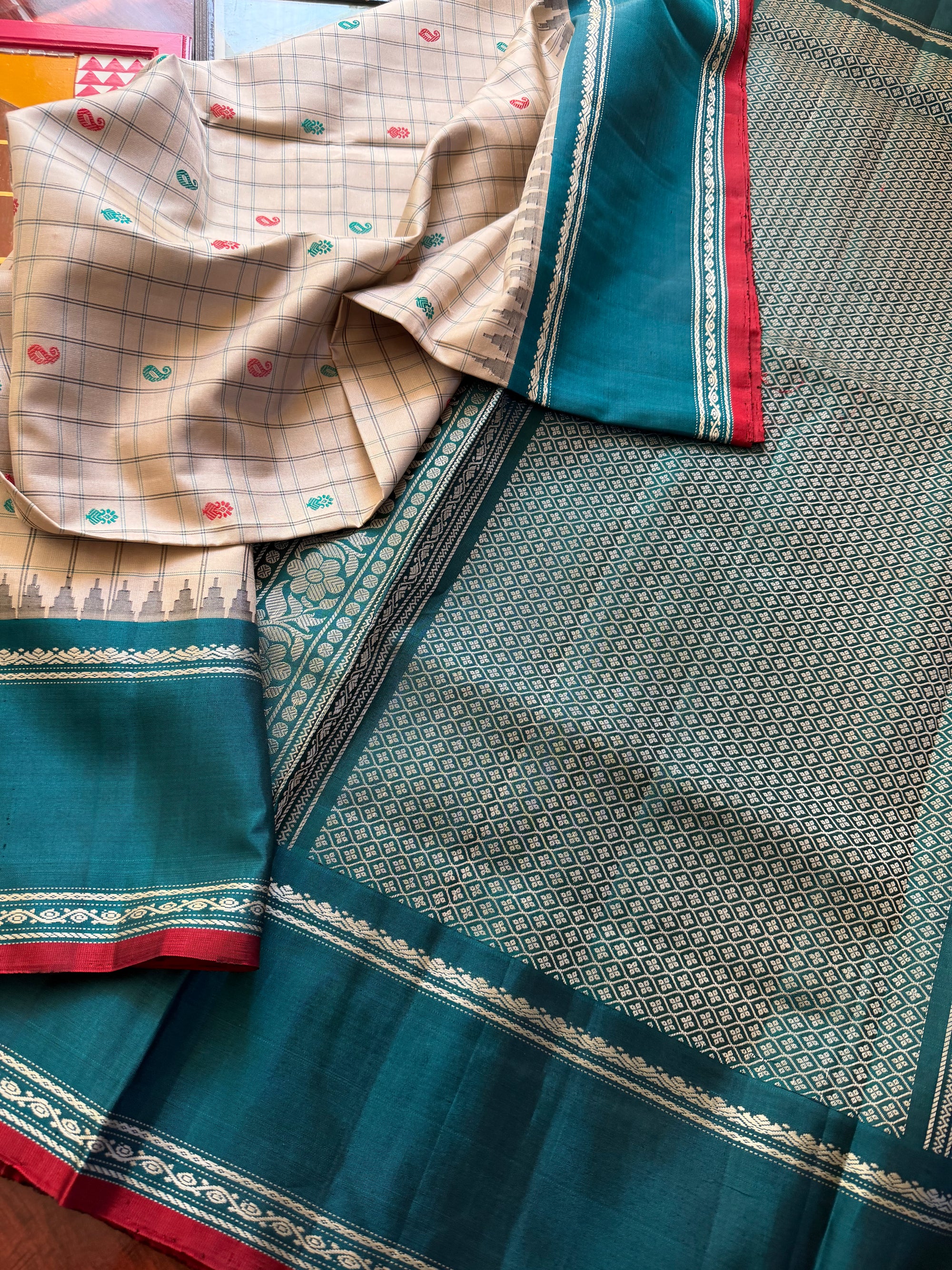 Kuttu  Gadwal Silk : No Zari