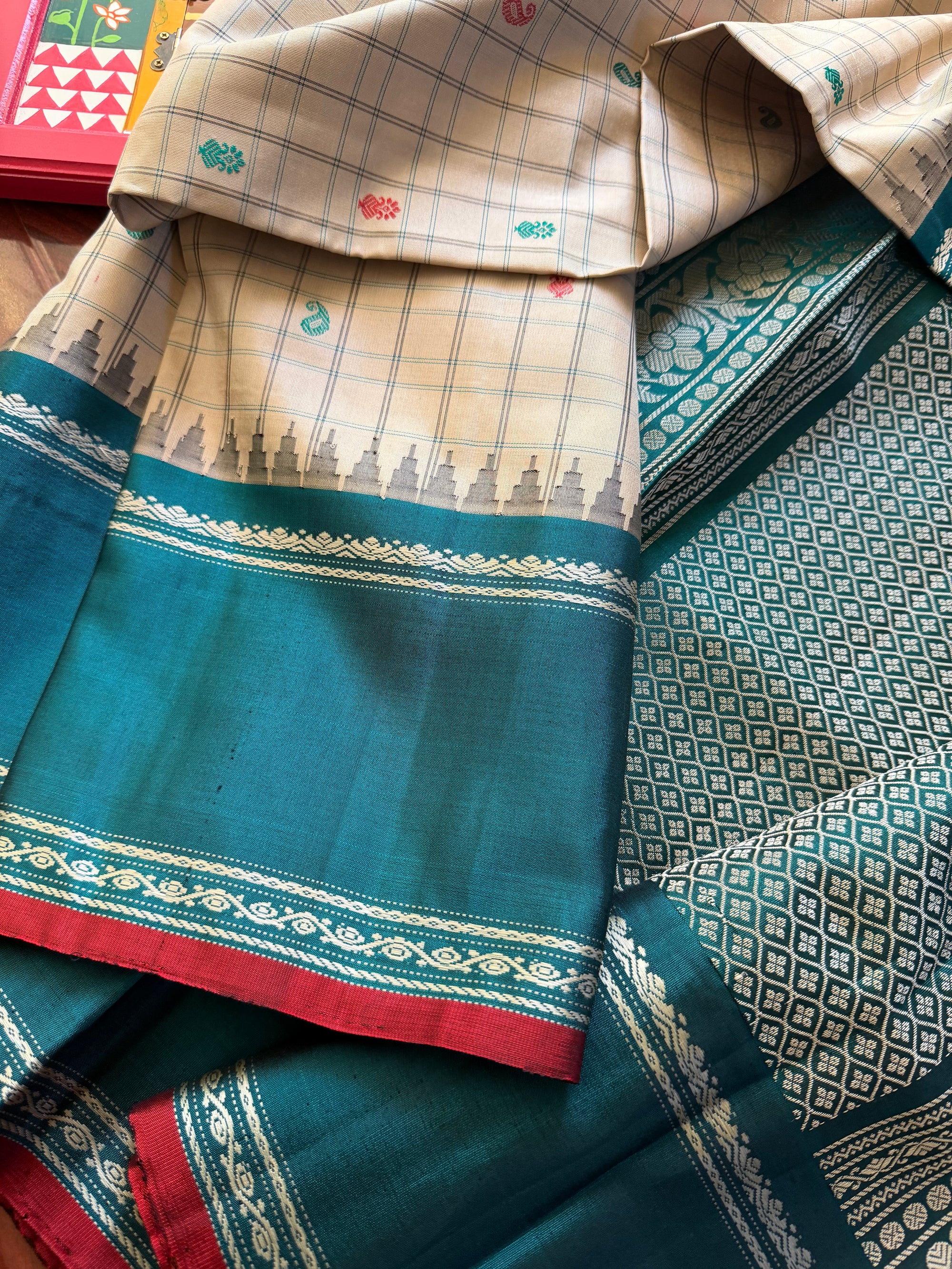 Kuttu  Gadwal Silk : No Zari