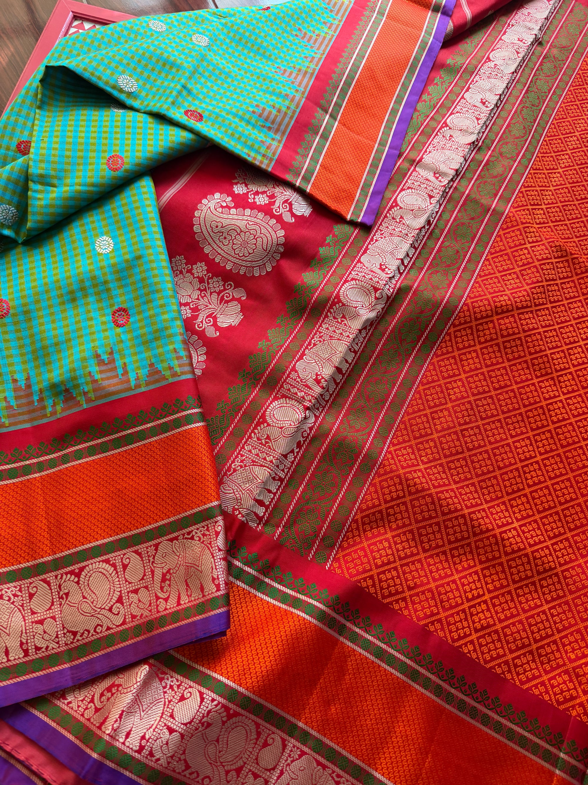 Kuttu  Gadwal Silk : No Zari