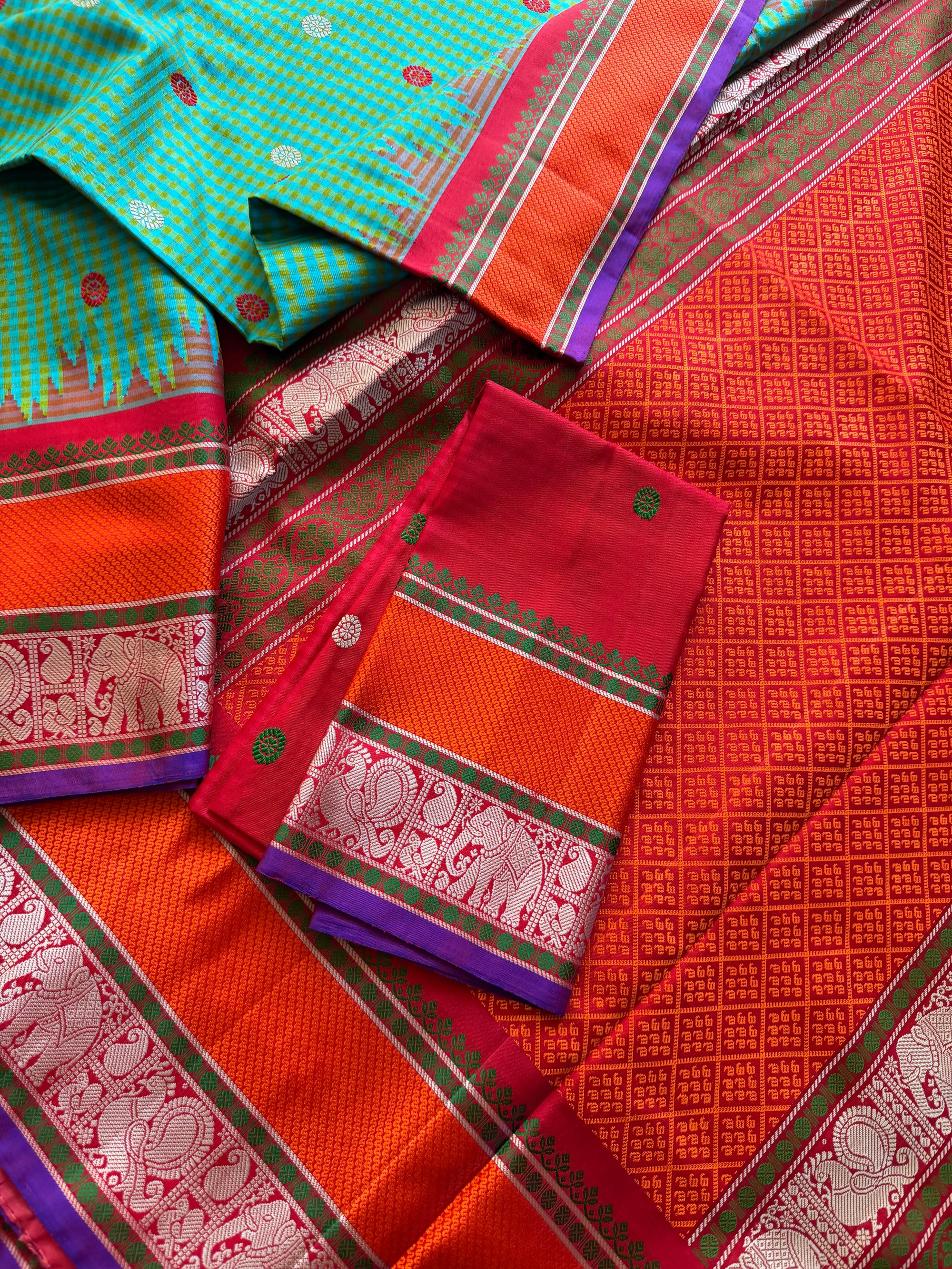 Kuttu  Gadwal Silk : No Zari