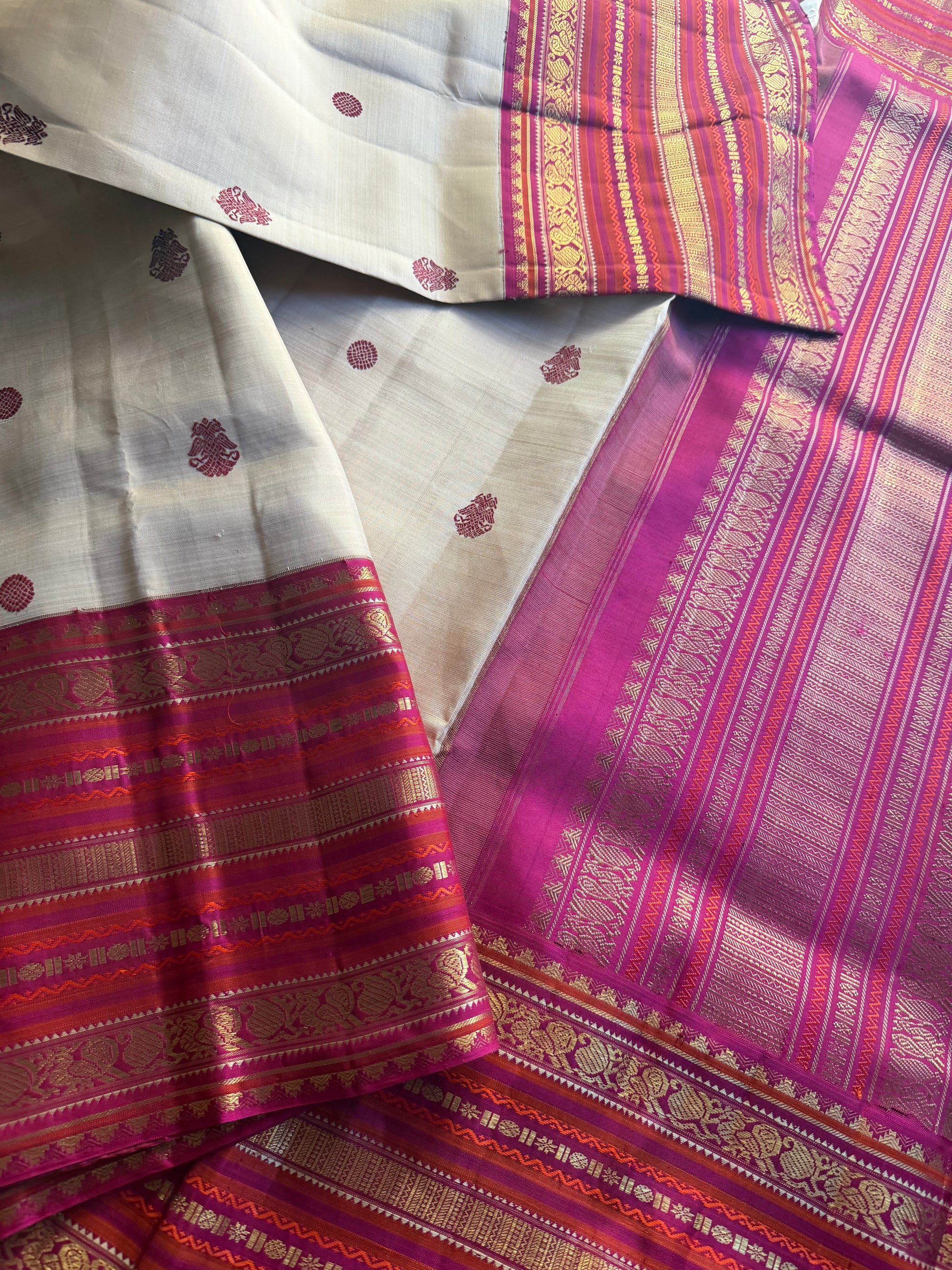 MYTHILI:  Korvai Kanjivaram