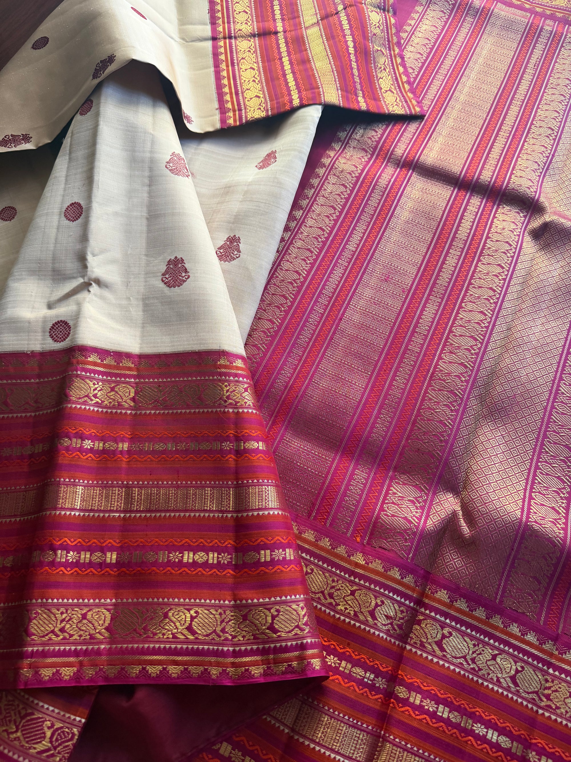 MYTHILI:  Korvai Kanjivaram
