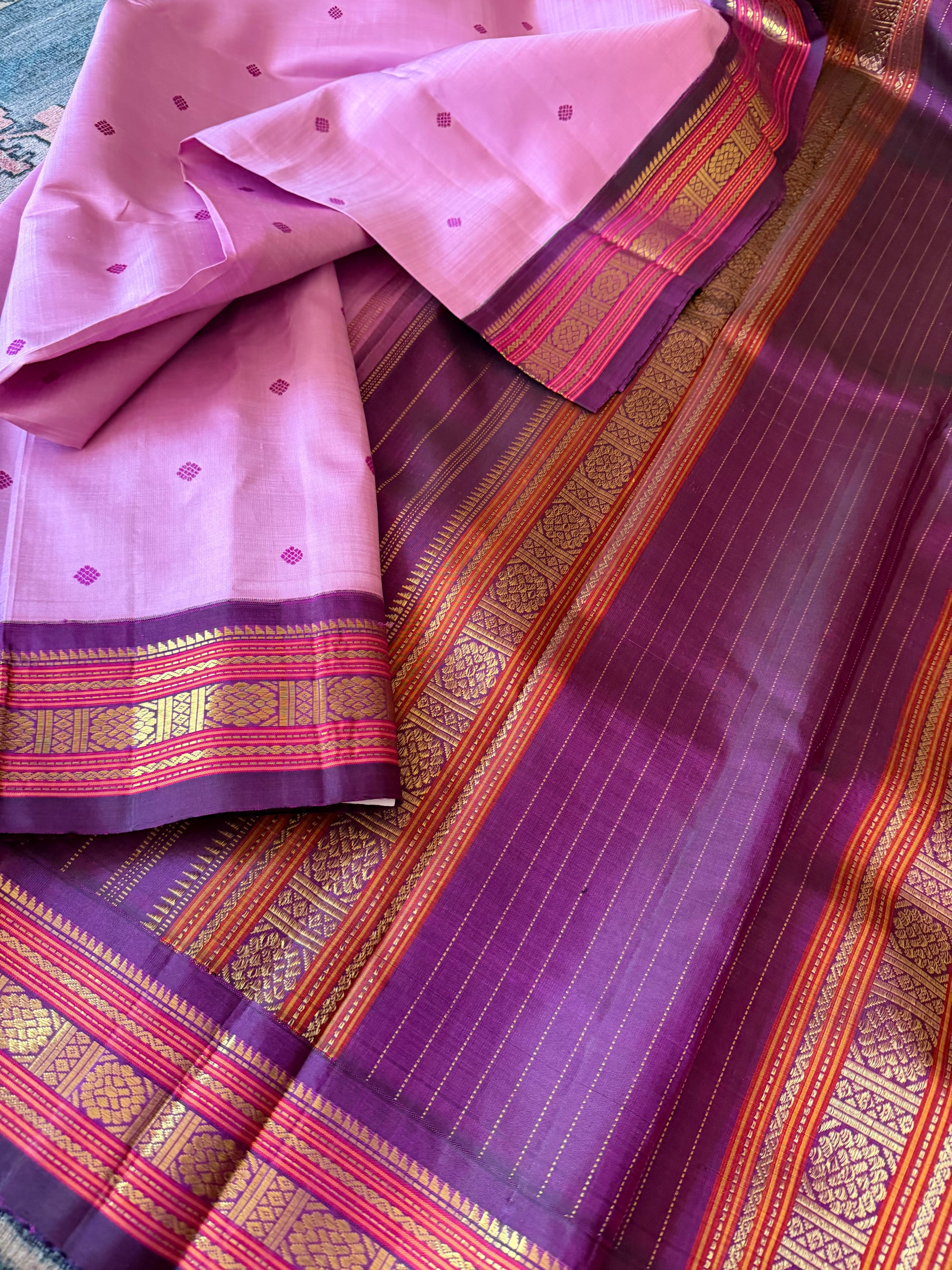 MAATHEY: SILKEN MOTIFS (Lilac + Plum)