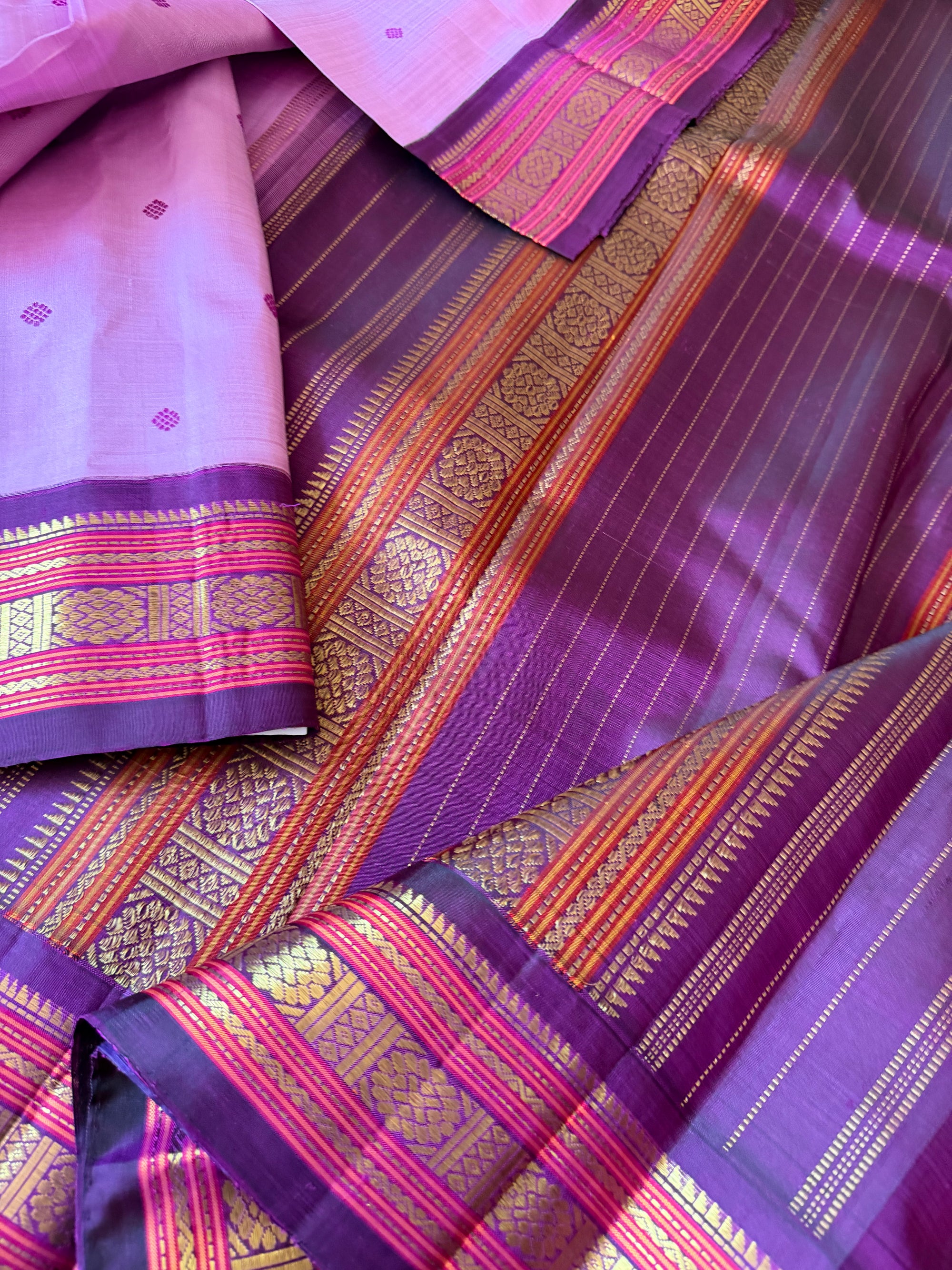MAATHEY: SILKEN MOTIFS (Lilac + Plum)