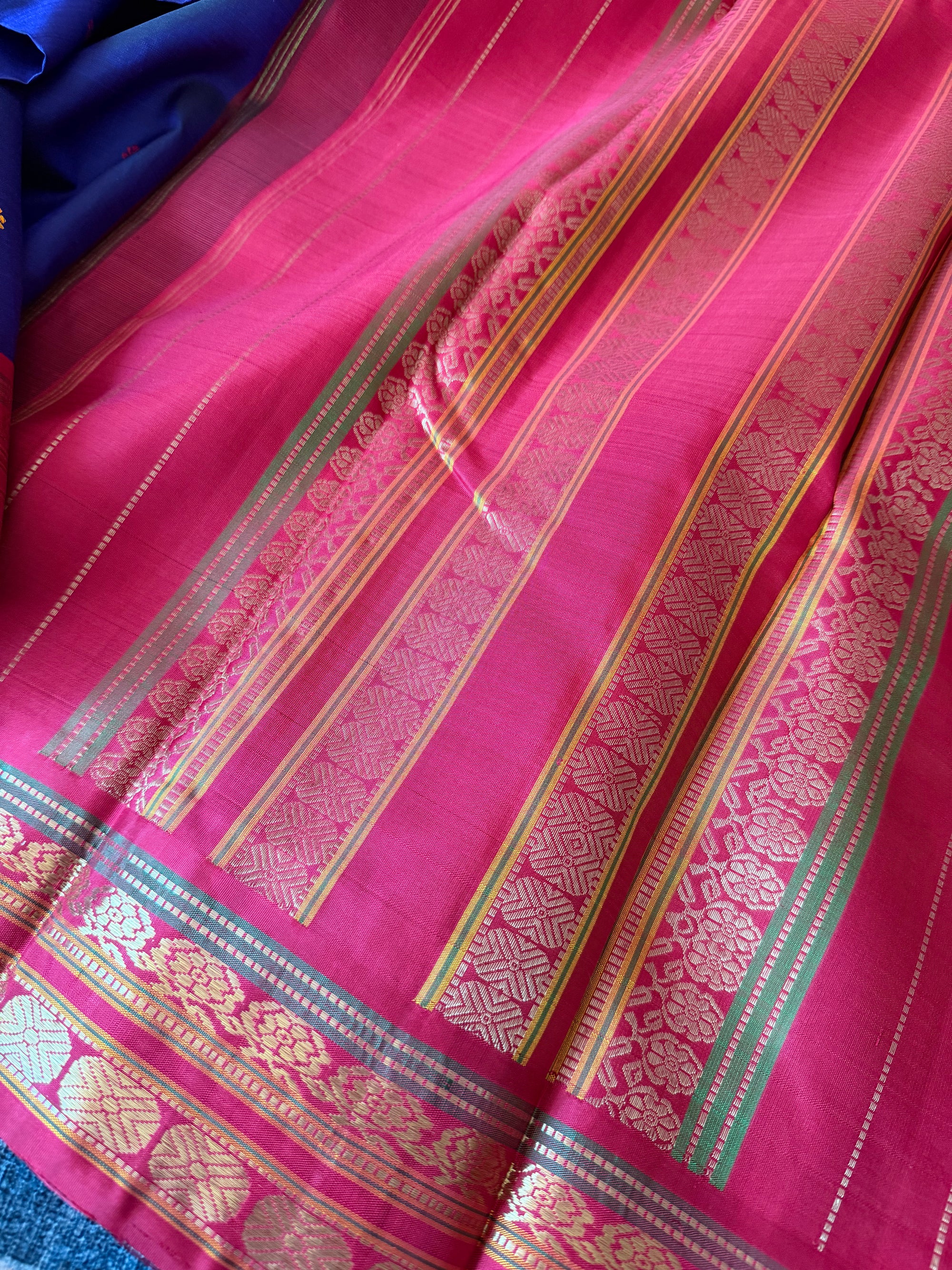 MAATHEY: SILKEN MOTIFS (Old Purple &amp; Ruby Red)