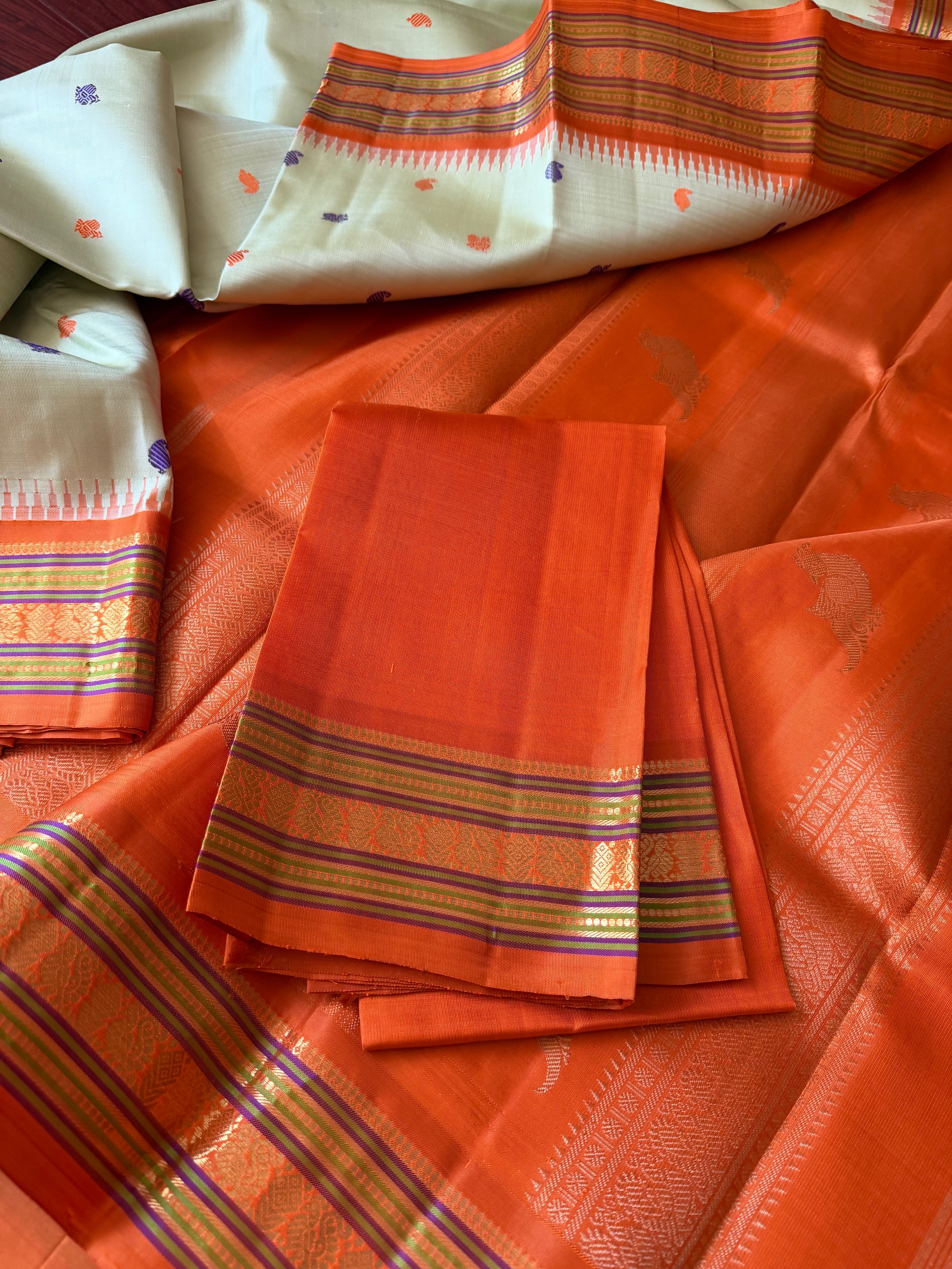 MAATHEY: SILKEN MOTIFS (Mint Green + Rust)