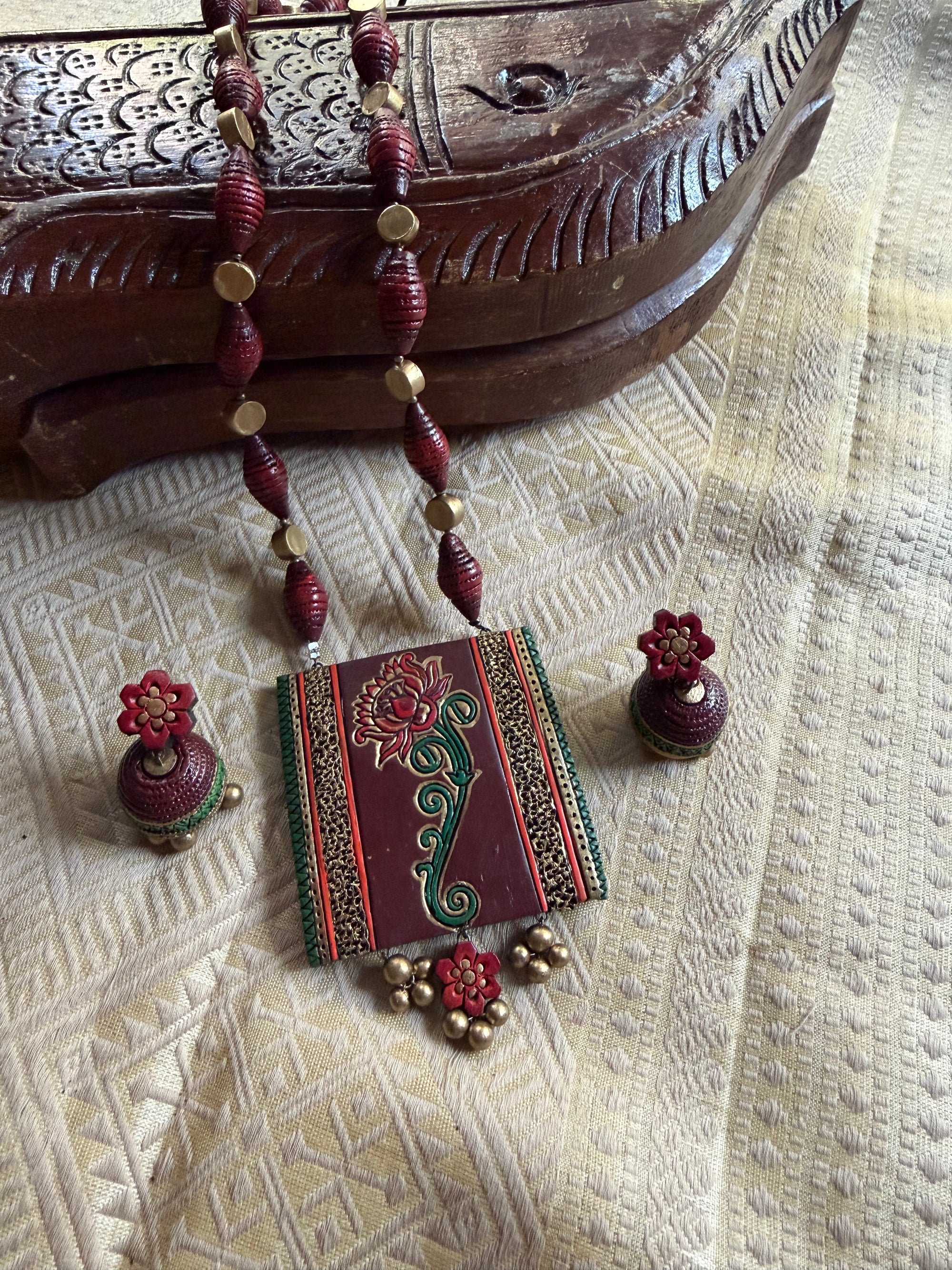 Terracotta Jewelry : Dark Maroon