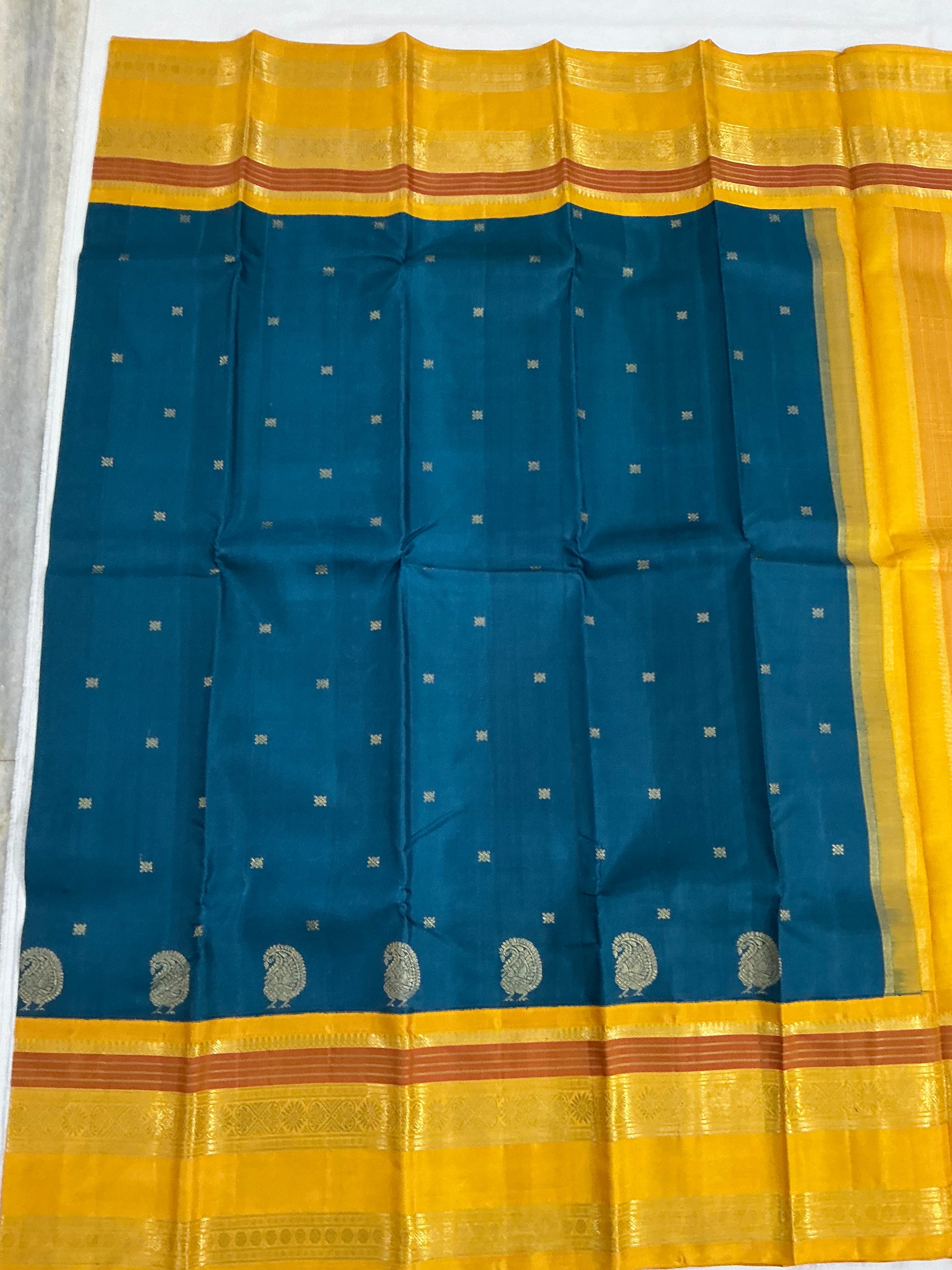 MYTHILI:  PETTU BUTTA KANJIVARAMS (SHOT BLUE GREEN)
