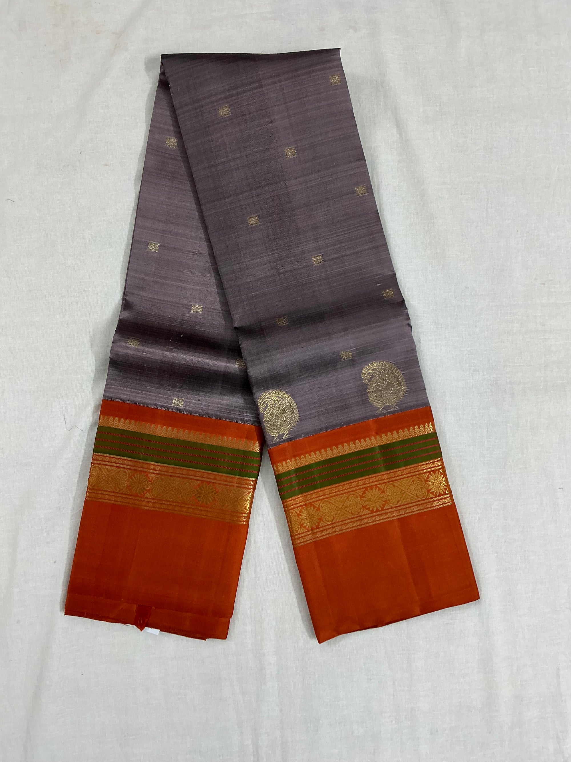 MYTHILI:  PETTU BUTTA KANJIVARAMS (METTALIC SMOKED LAVENDER)
