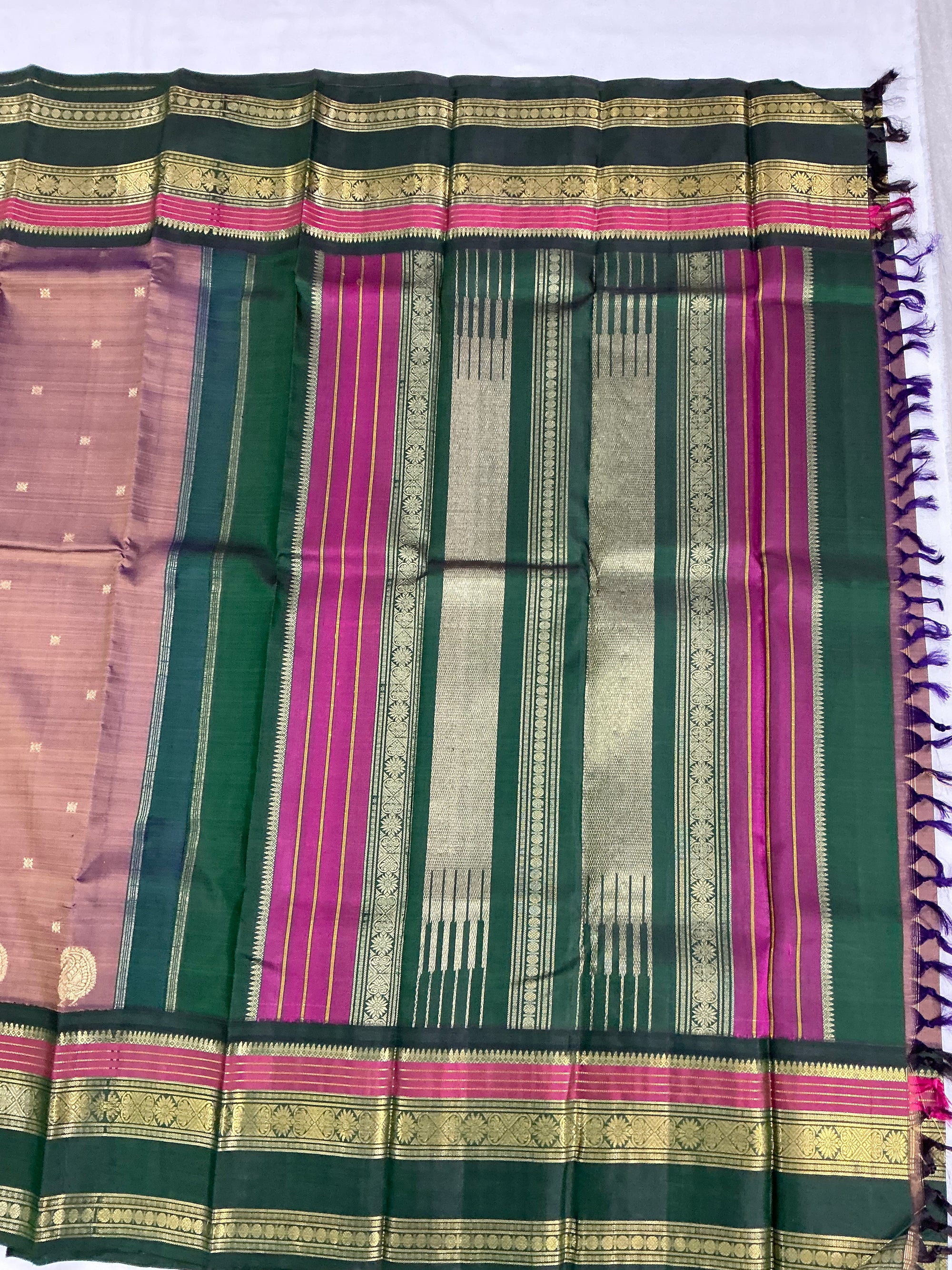 MYTHILI:  PETTU BUTTA KANJIVARAMS (CHIKOO/SAPOTTA)