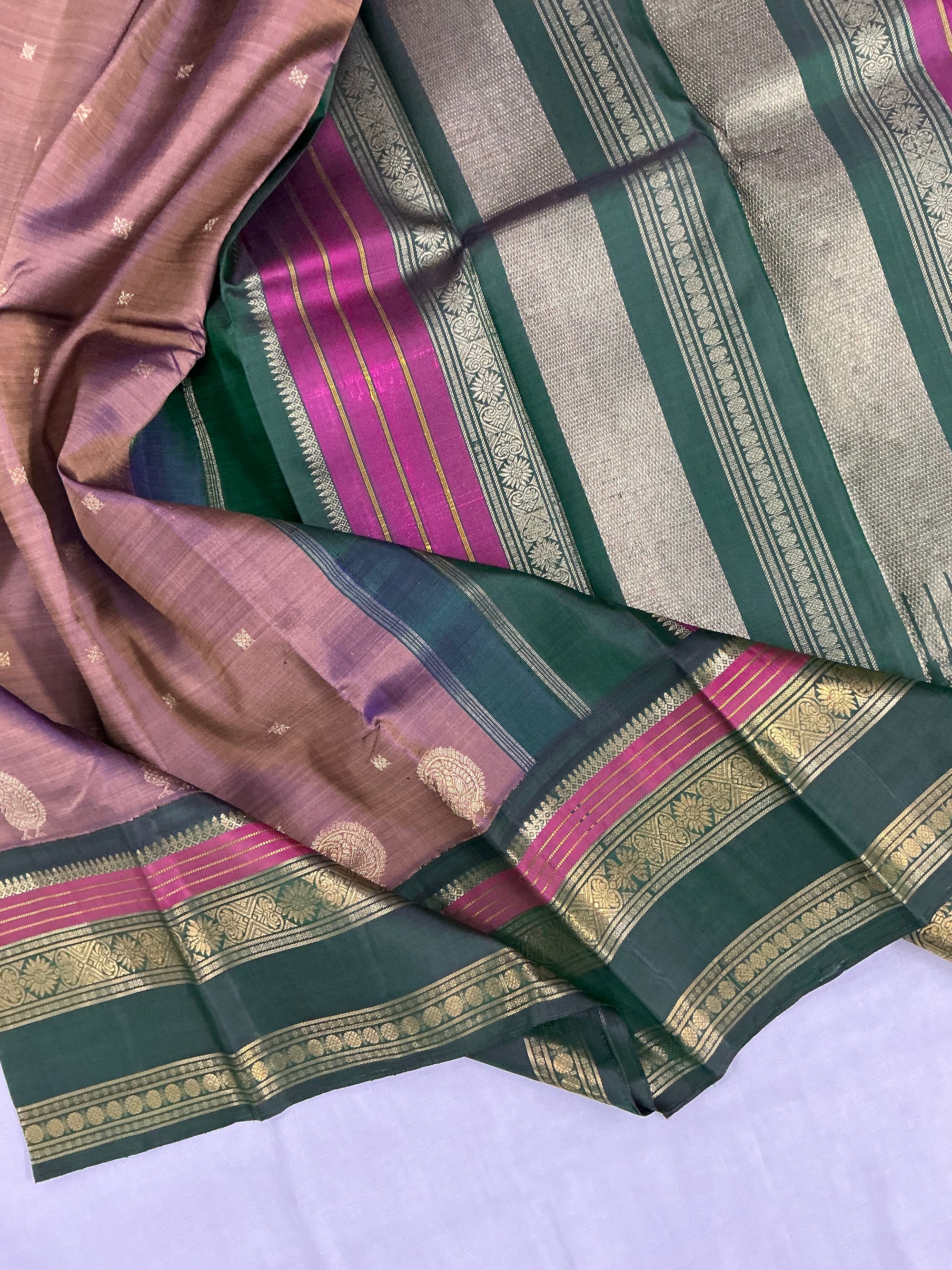 MYTHILI:  PETTU BUTTA KANJIVARAMS (CHIKOO/SAPOTTA)
