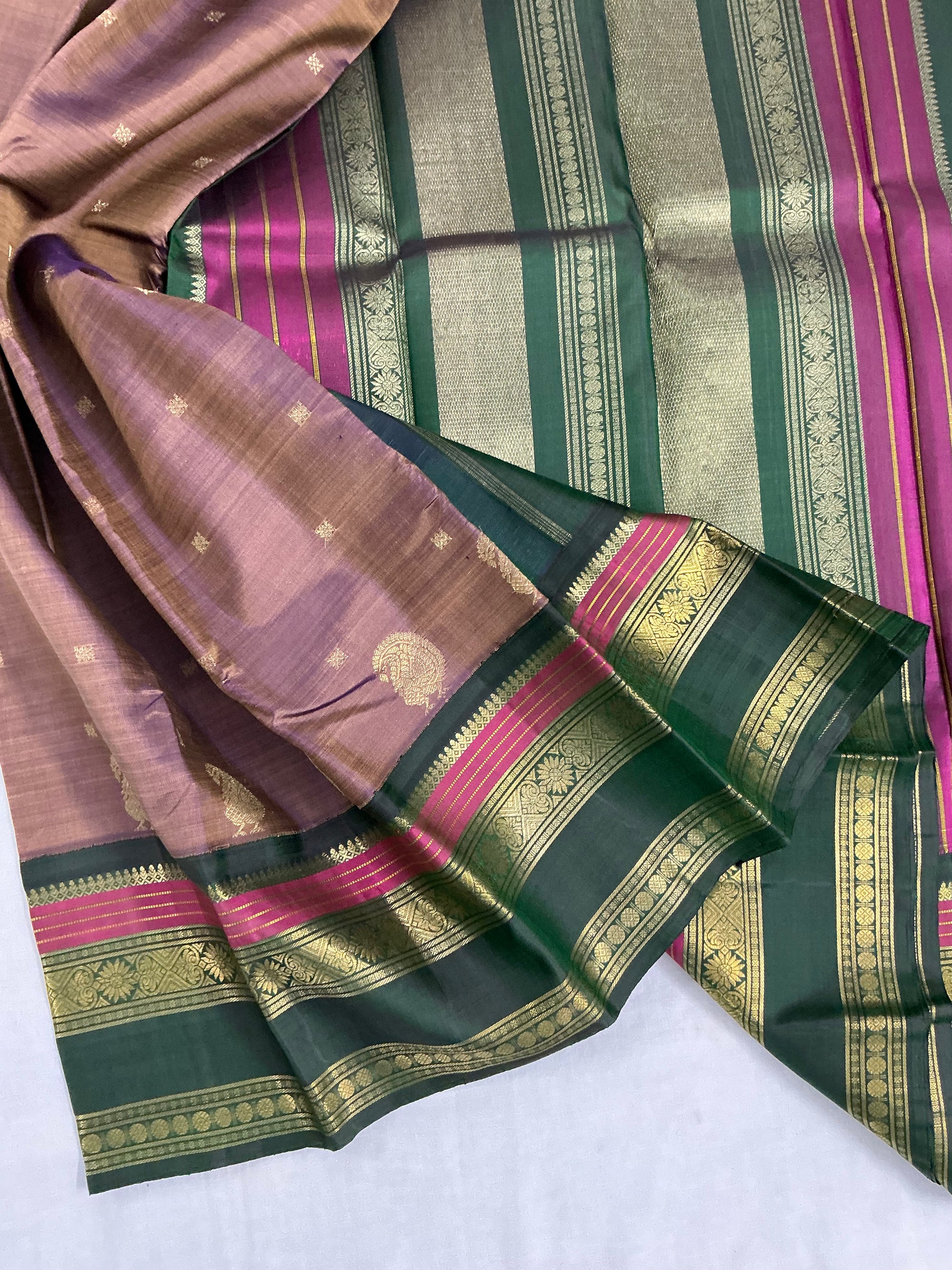 MYTHILI:  PETTU BUTTA KANJIVARAMS (CHIKOO/SAPOTTA)