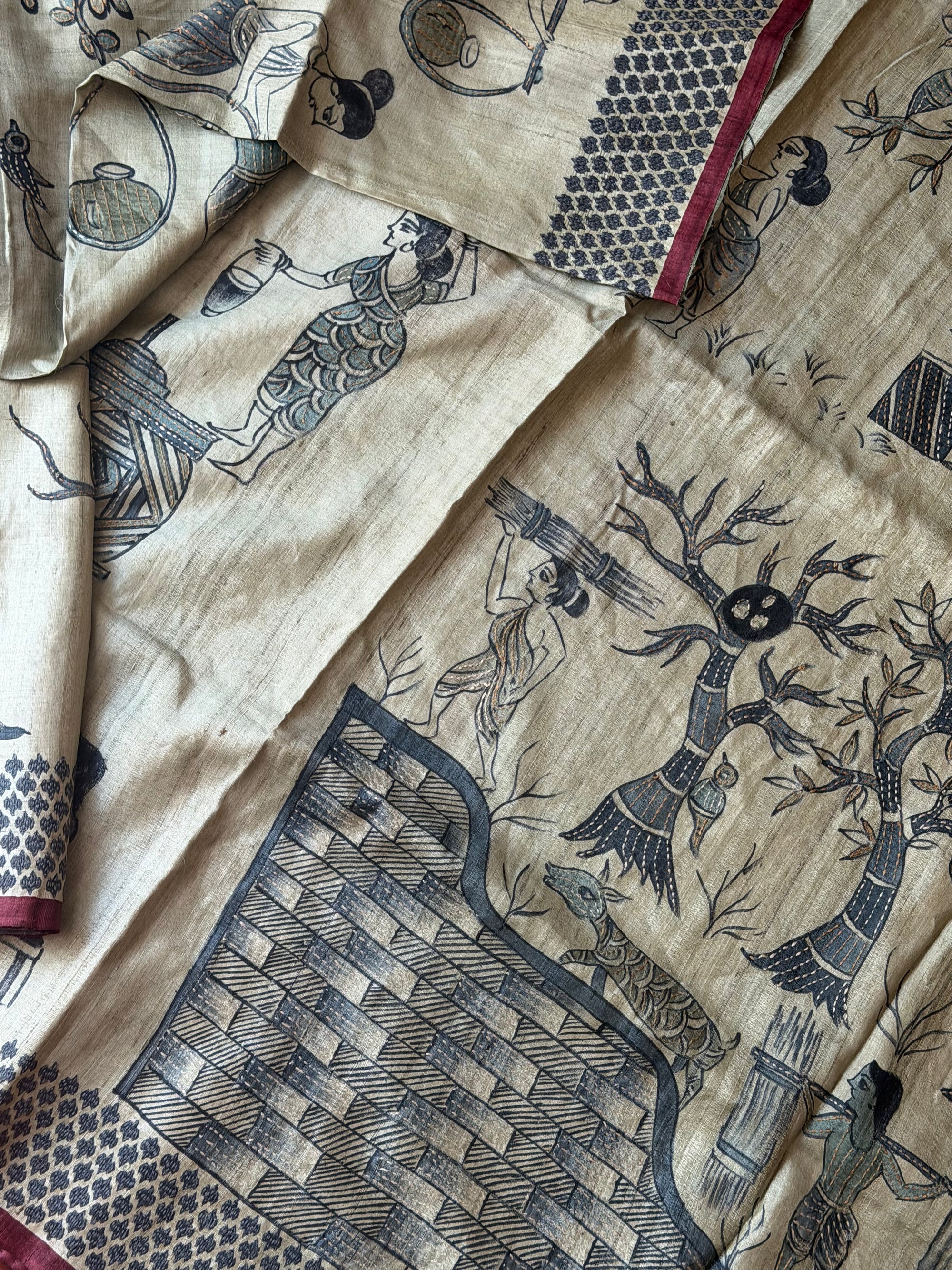 Kamaniya Kantha : Handcrafted Tussar