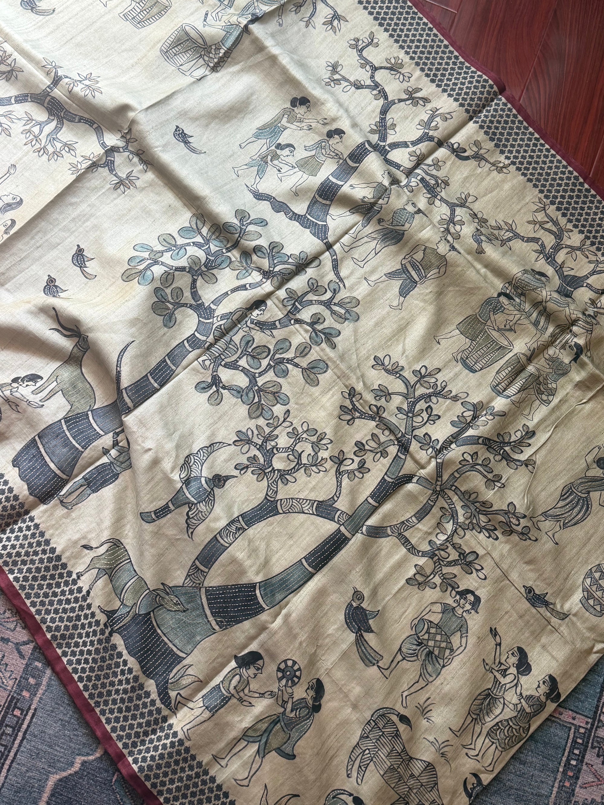 Kamaniya Kantha : Handcrafted Tussar