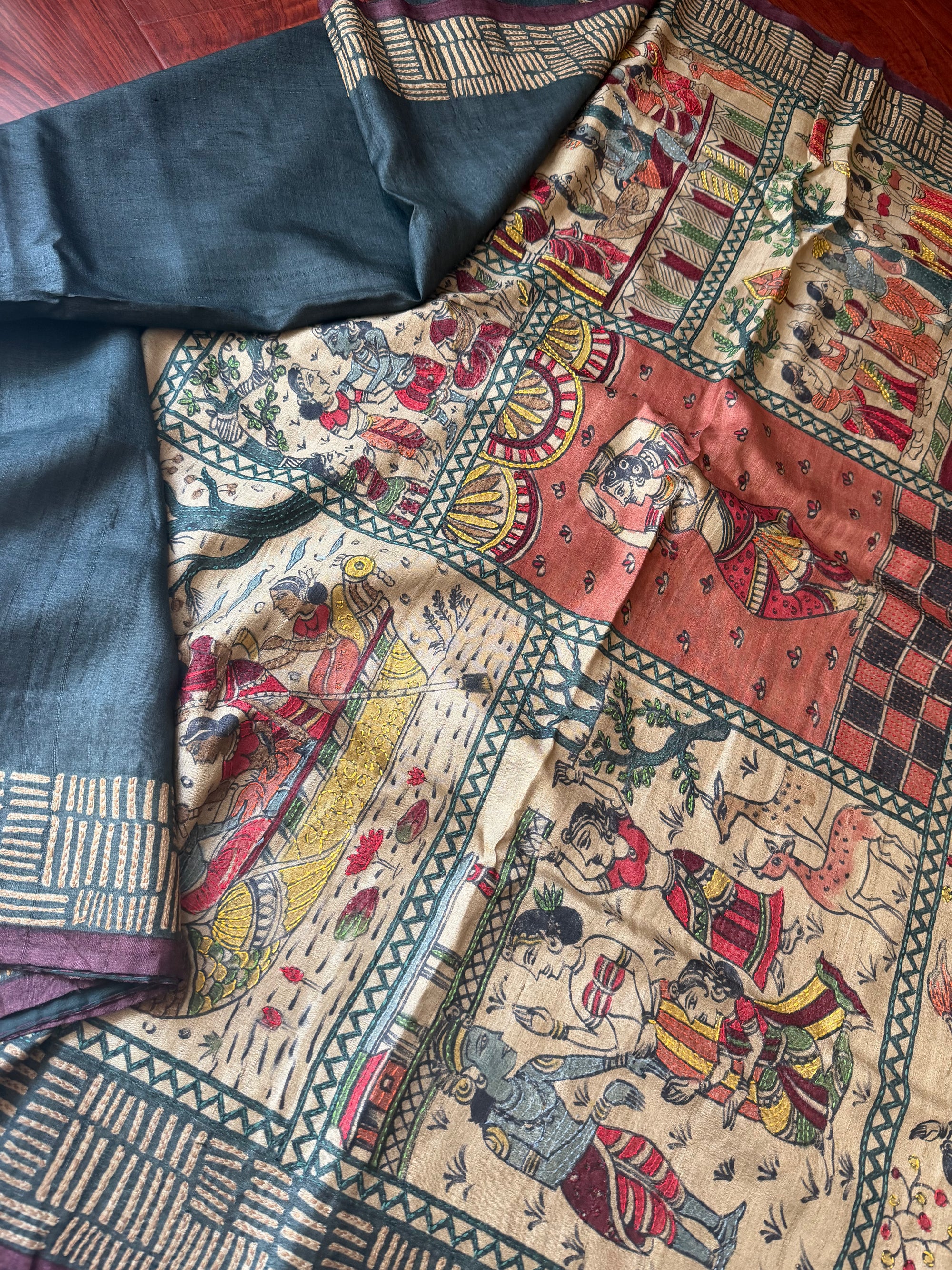 Kamaniya Kantha : Handcrafted Tussar