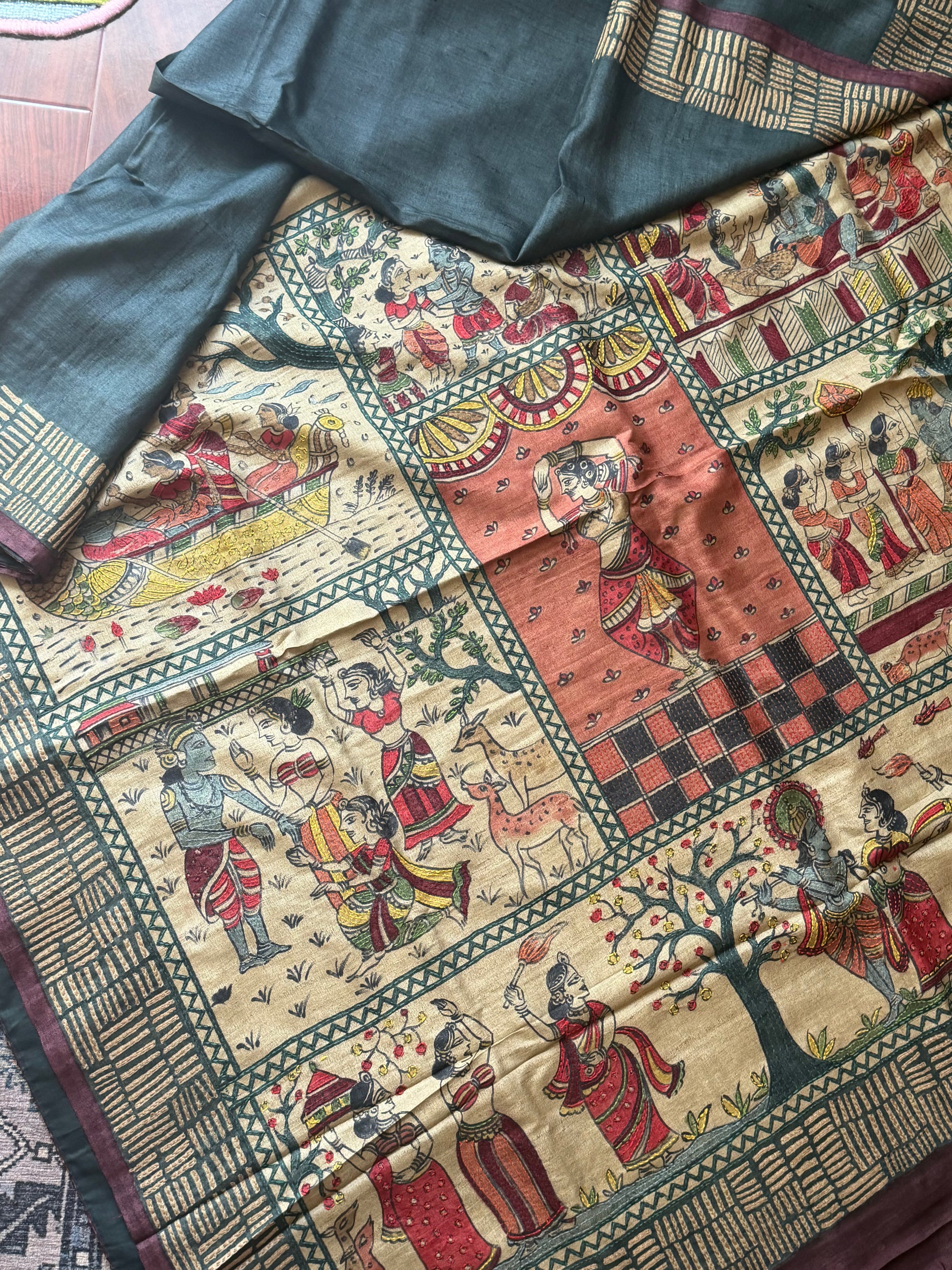 Kamaniya Kantha : Handcrafted Tussar