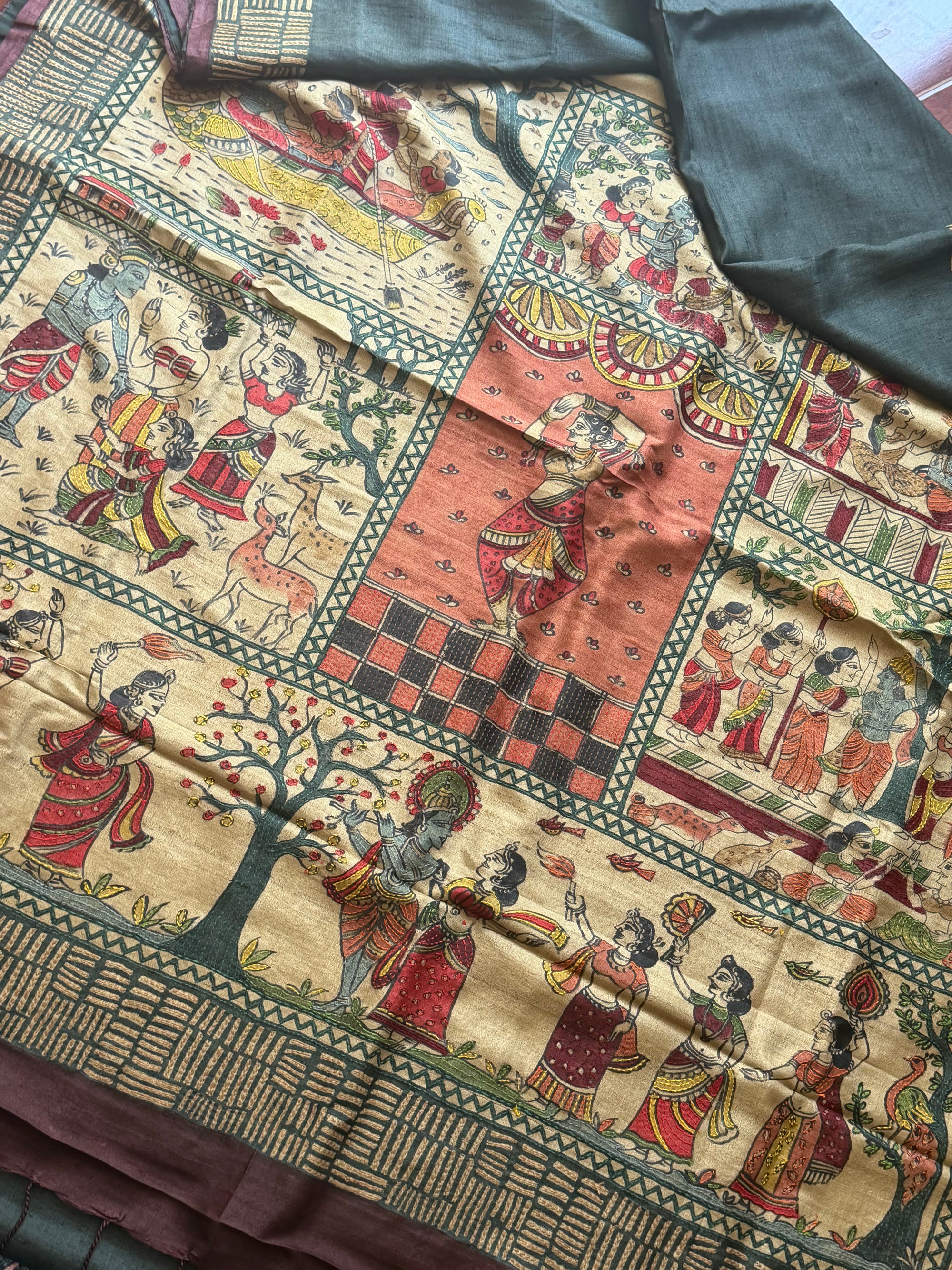 Kamaniya Kantha : Handcrafted Tussar
