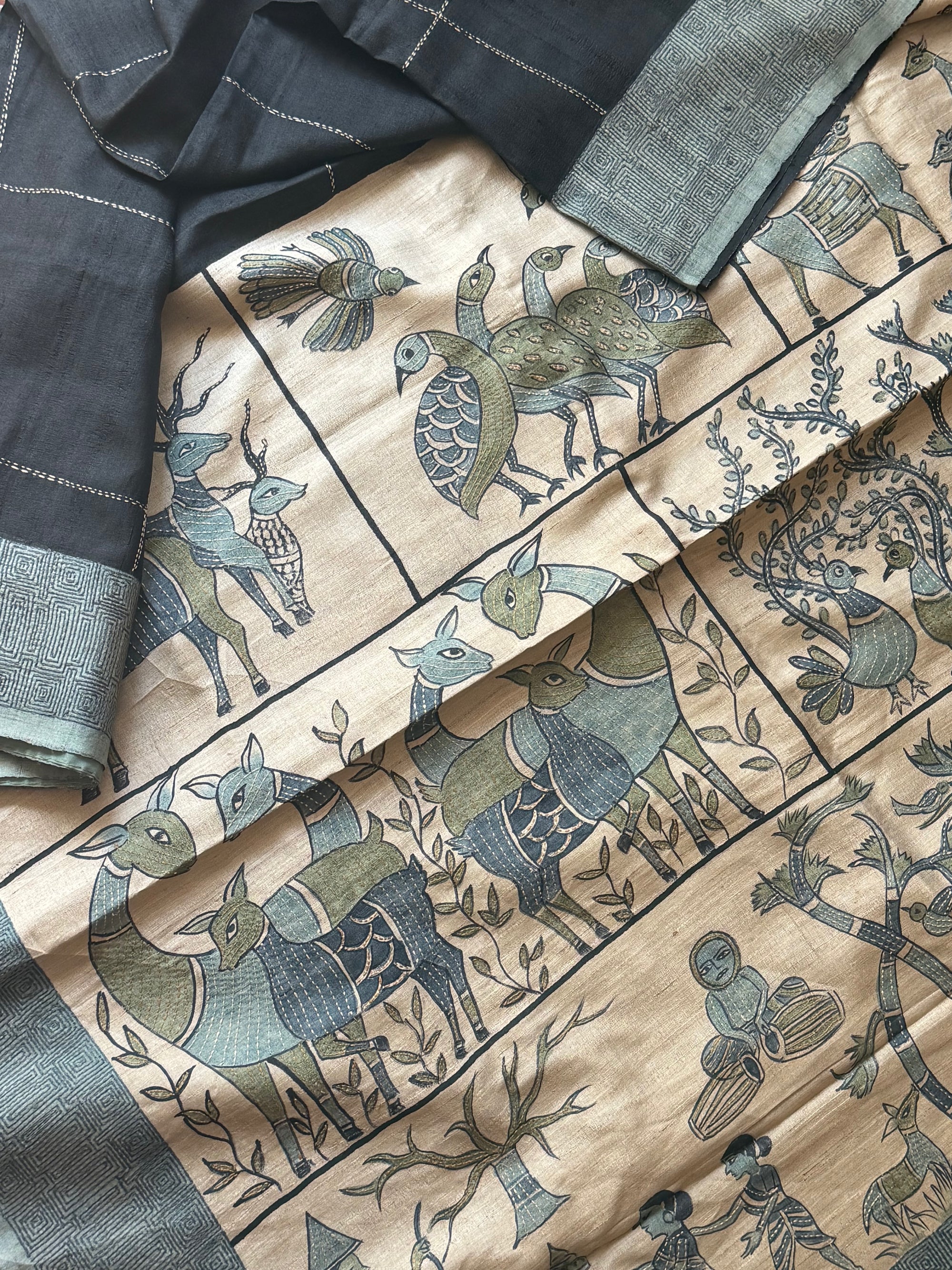 Kamaniya Kantha : Handcrafted Tussar