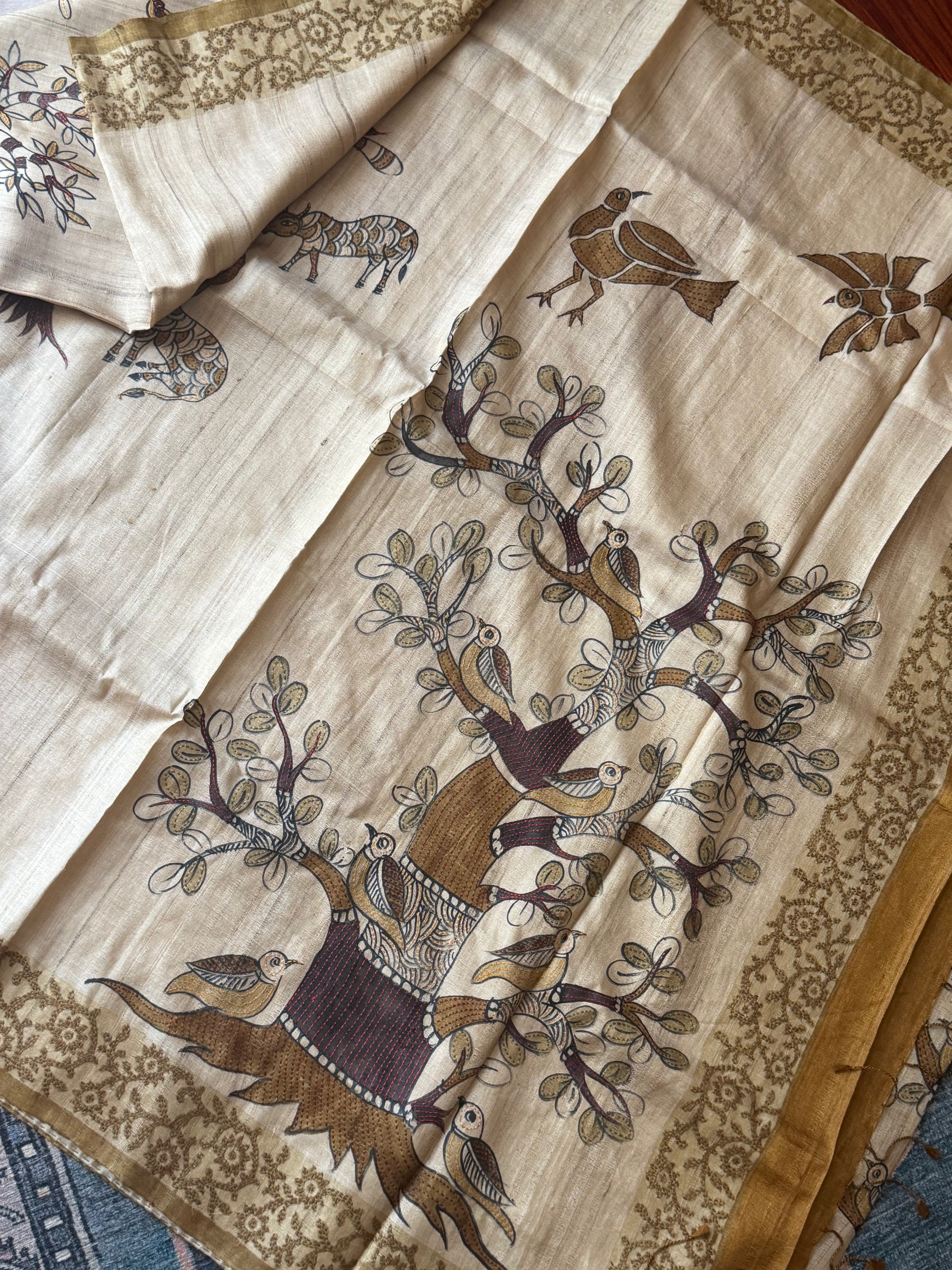 Kamaniya Kantha : Handcrafted Tussar