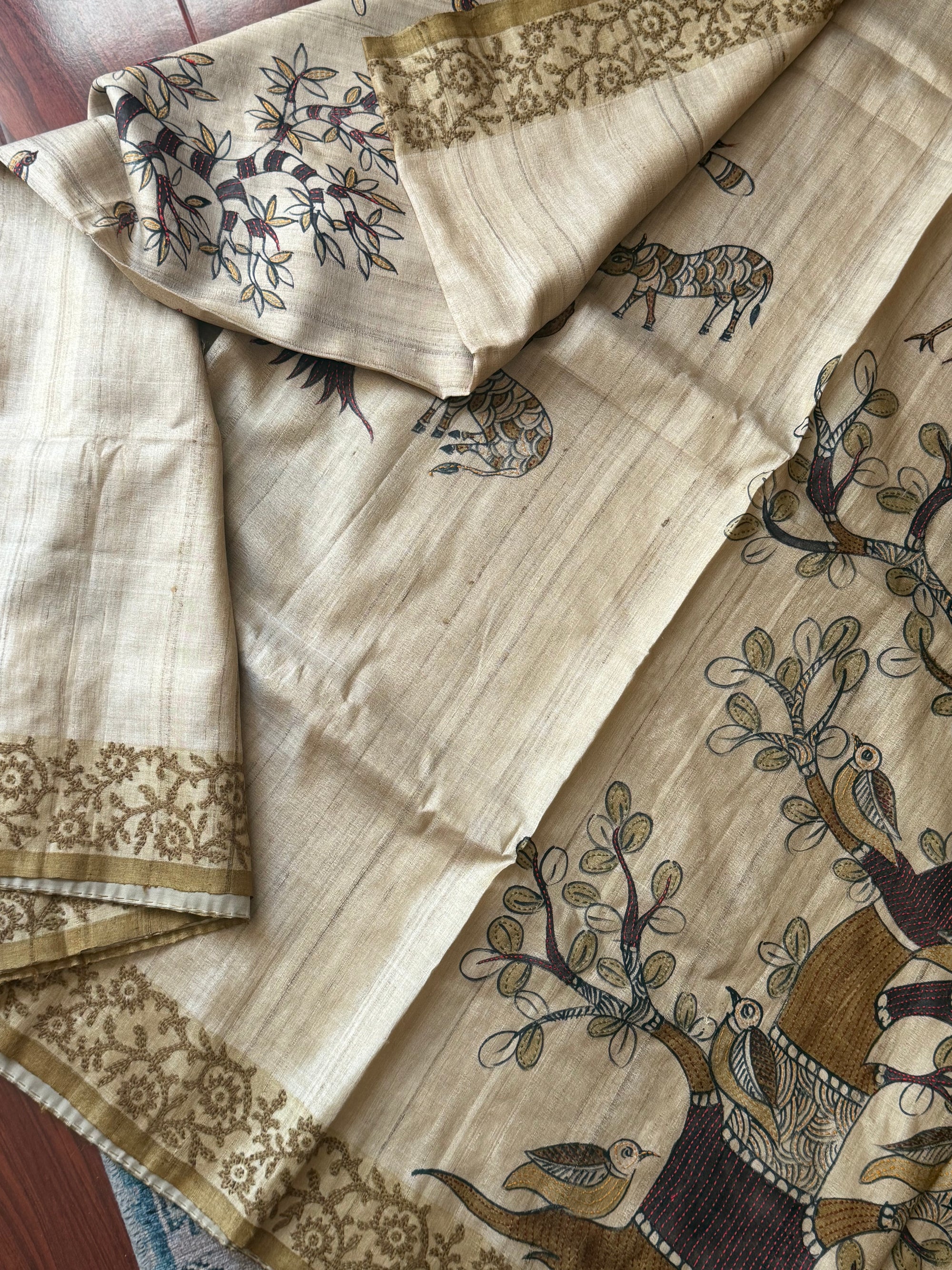 Kamaniya Kantha : Handcrafted Tussar