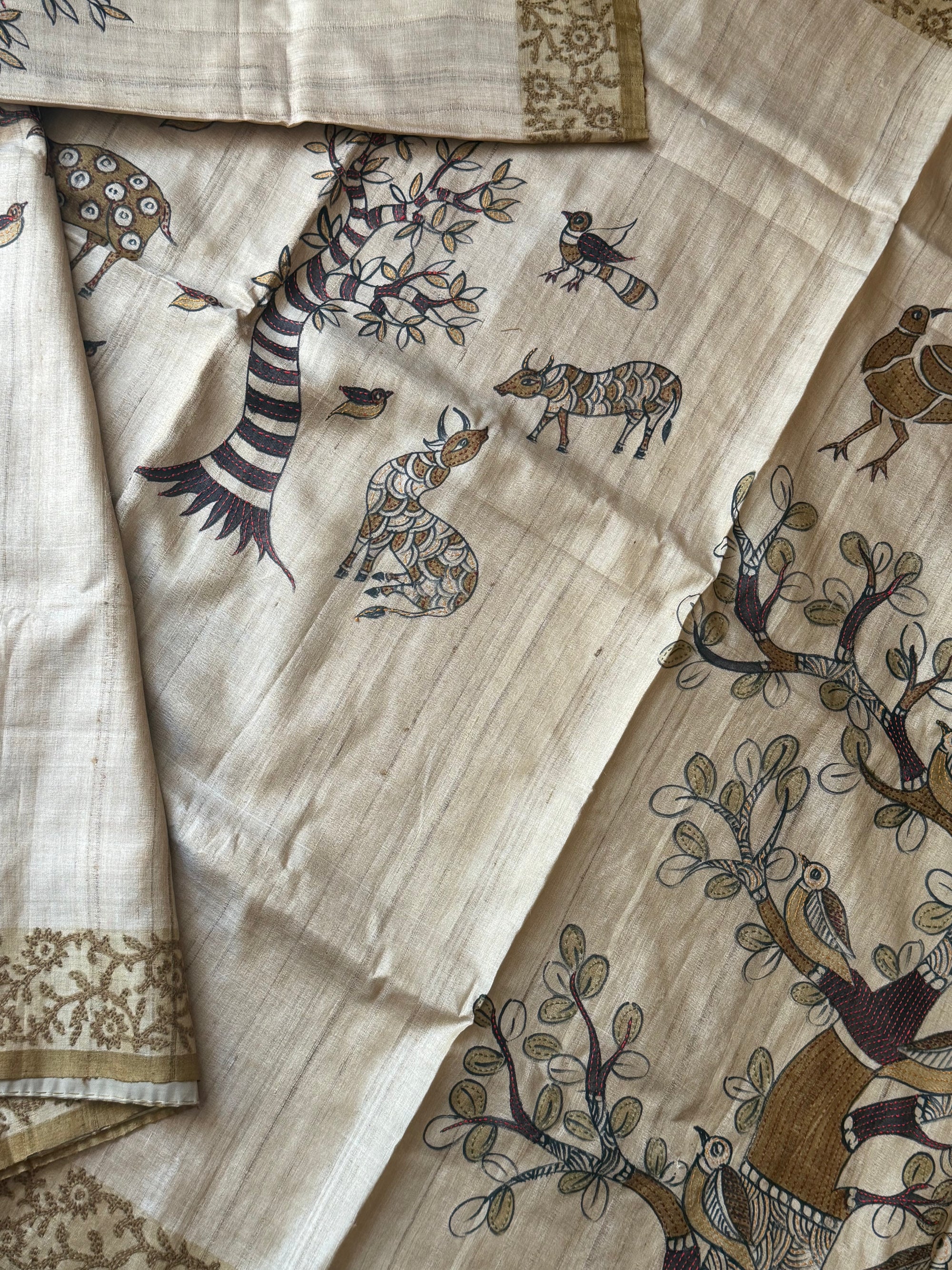 Kamaniya Kantha : Handcrafted Tussar
