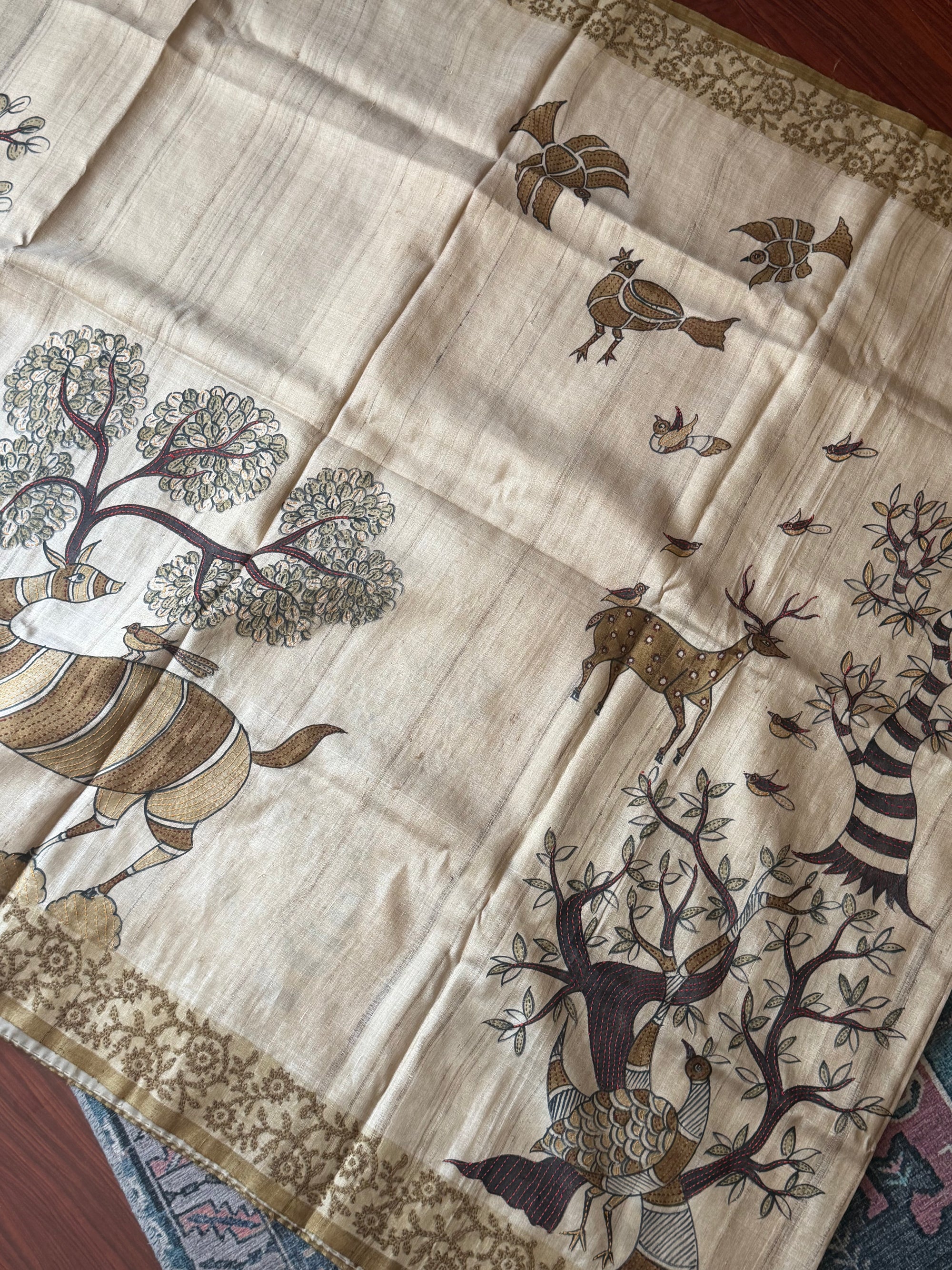 Kamaniya Kantha : Handcrafted Tussar