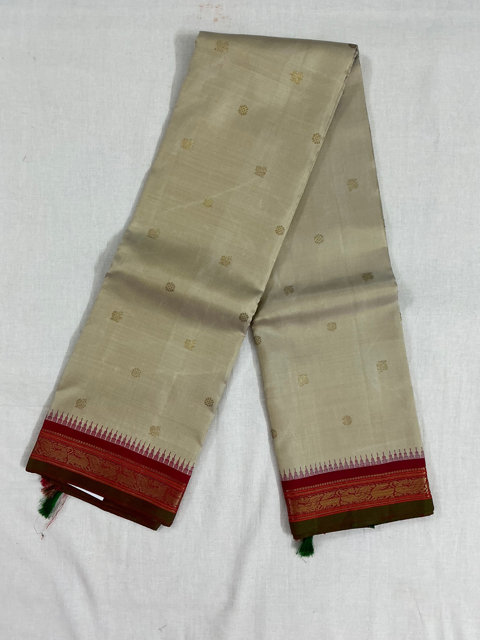 MAATHEY: Small border Korvai Kanjivaram