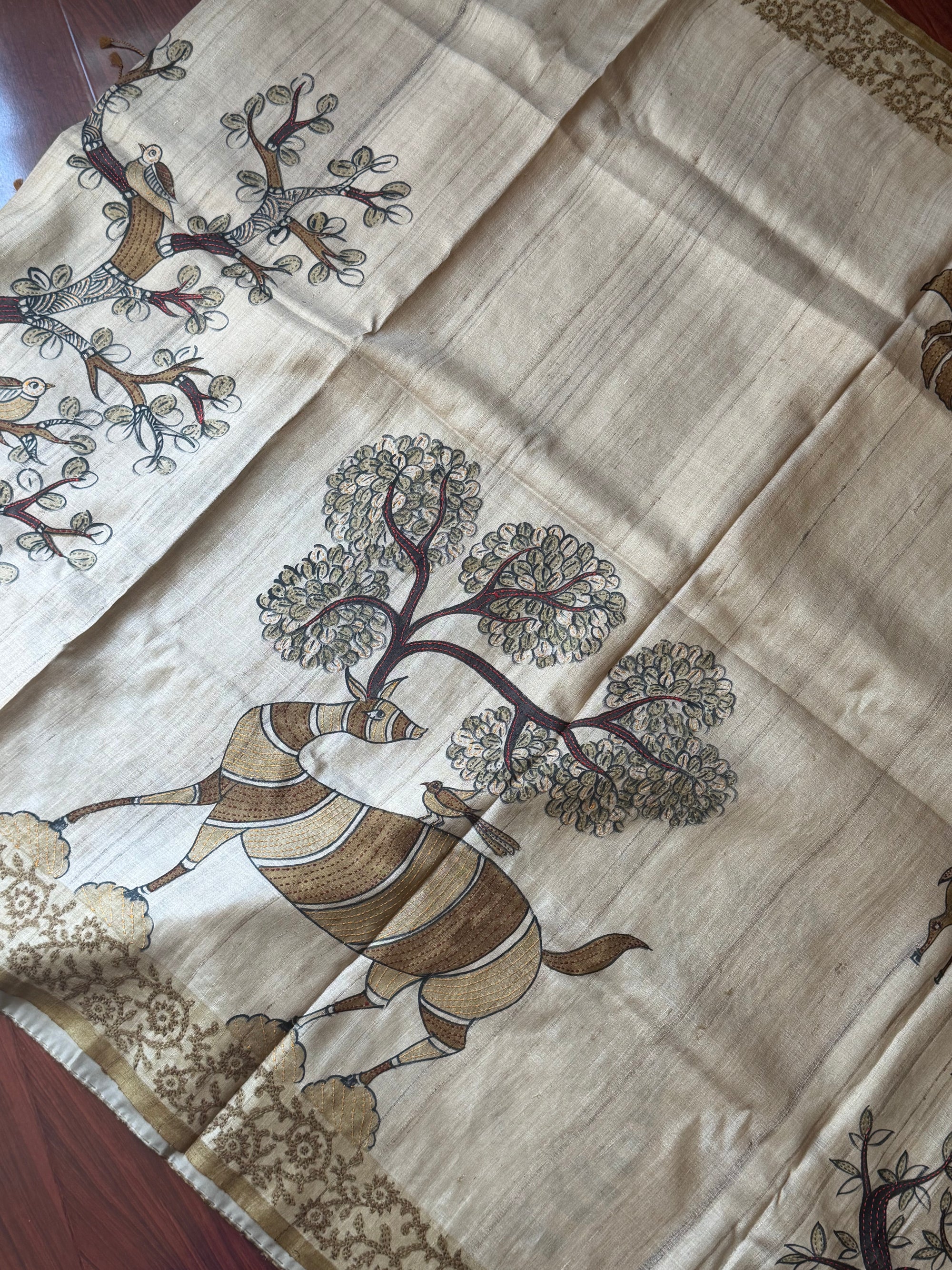 Kamaniya Kantha : Handcrafted Tussar