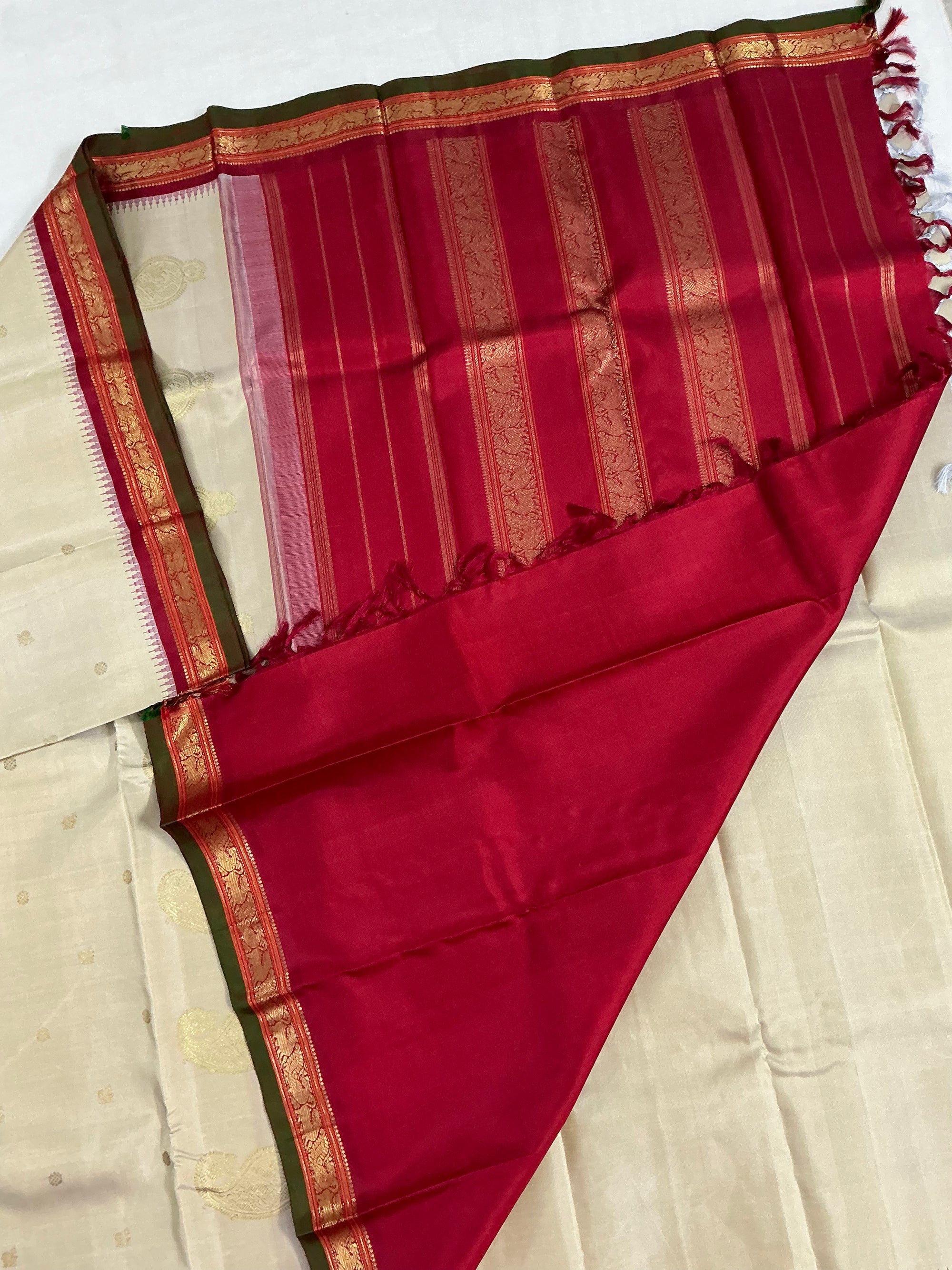 MAATHEY: Small border Korvai Kanjivaram