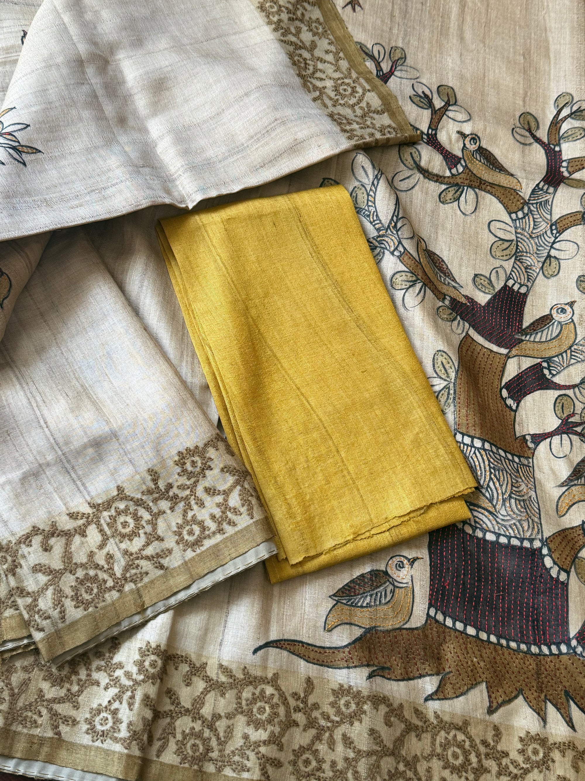 Kamaniya Kantha : Handcrafted Tussar