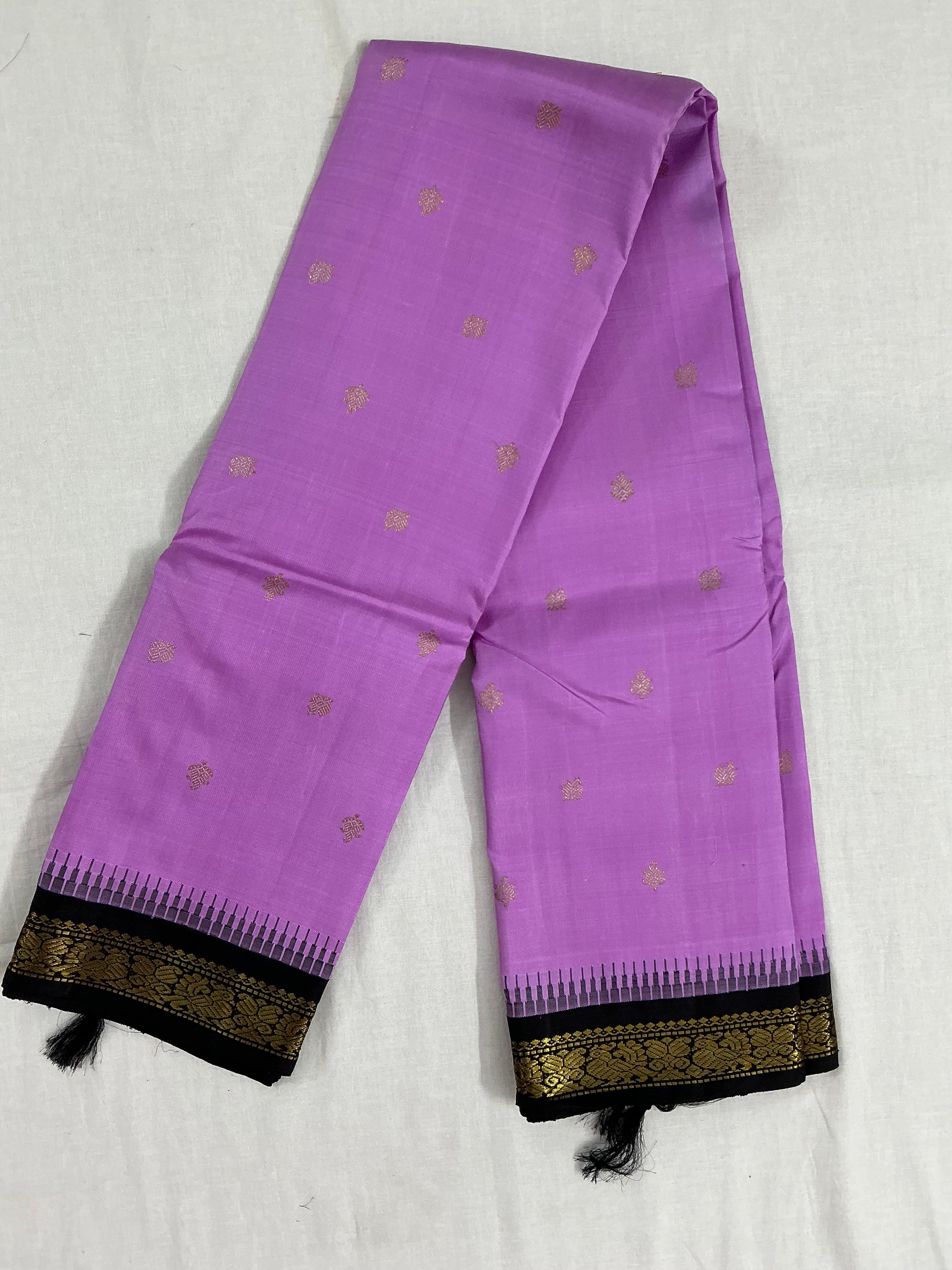 MAATHEY: Small border Korvai Kanjivaram