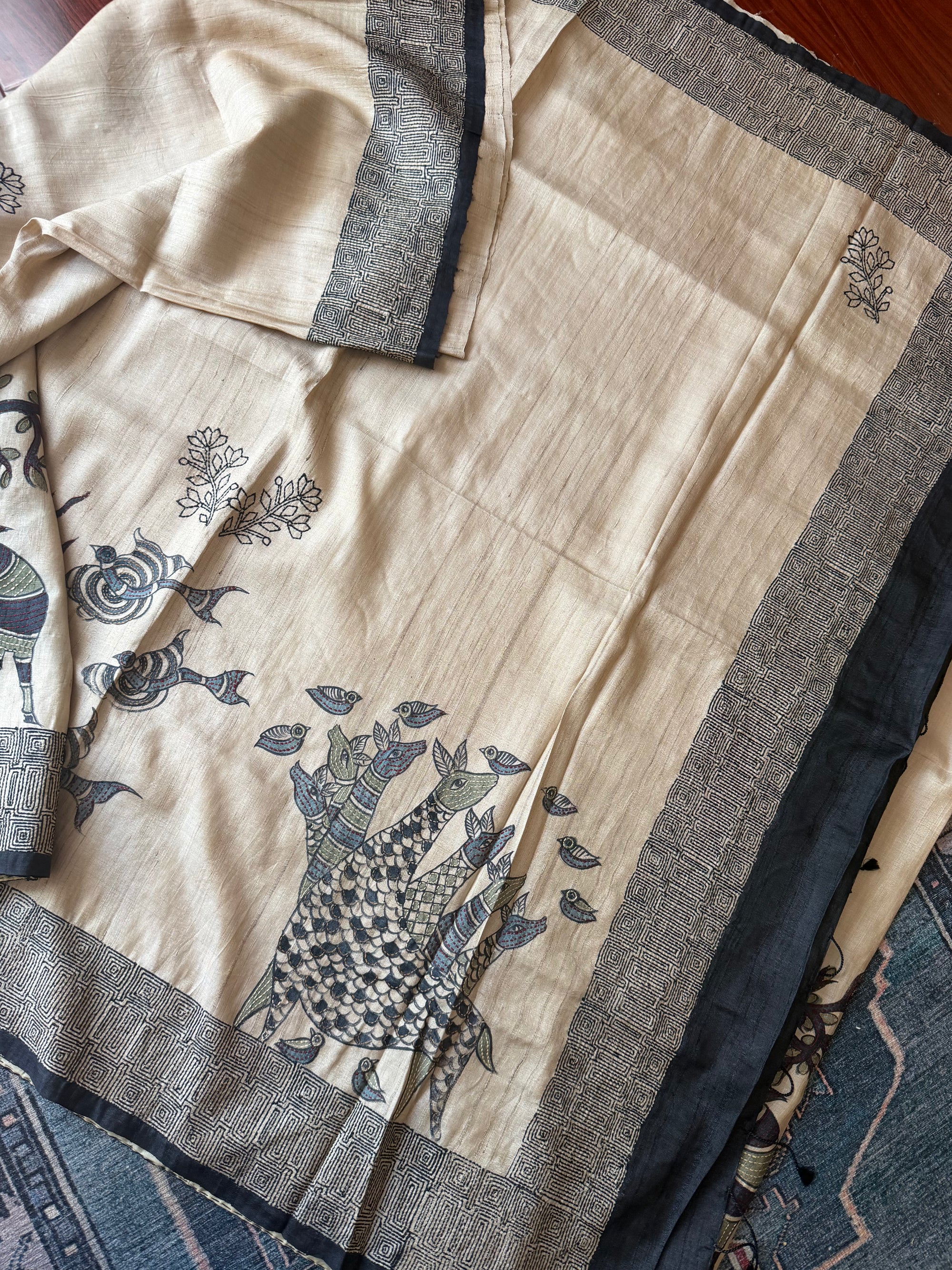 Kamaniya Kantha : Handcrafted Tussar