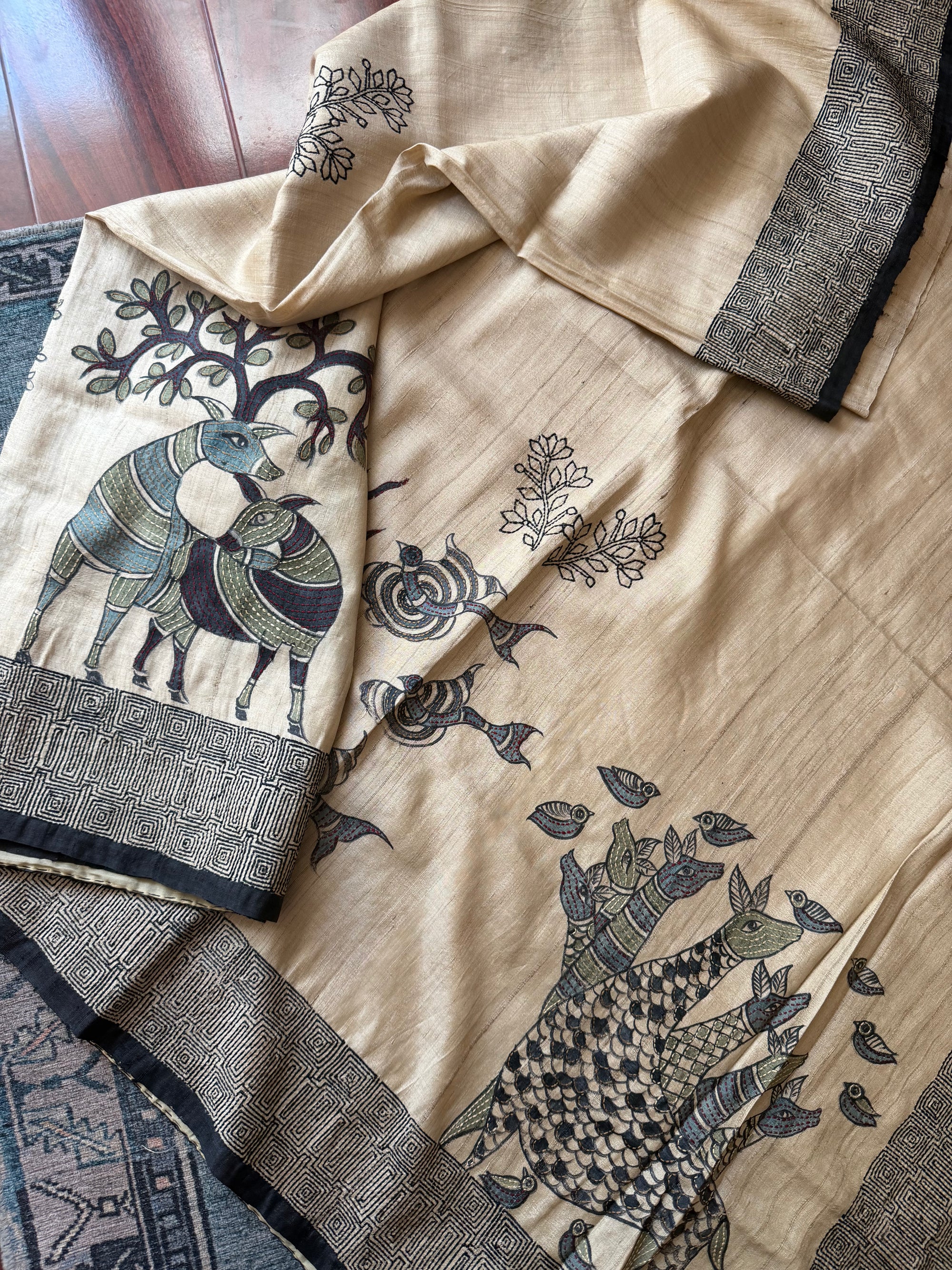 Kamaniya Kantha : Handcrafted Tussar