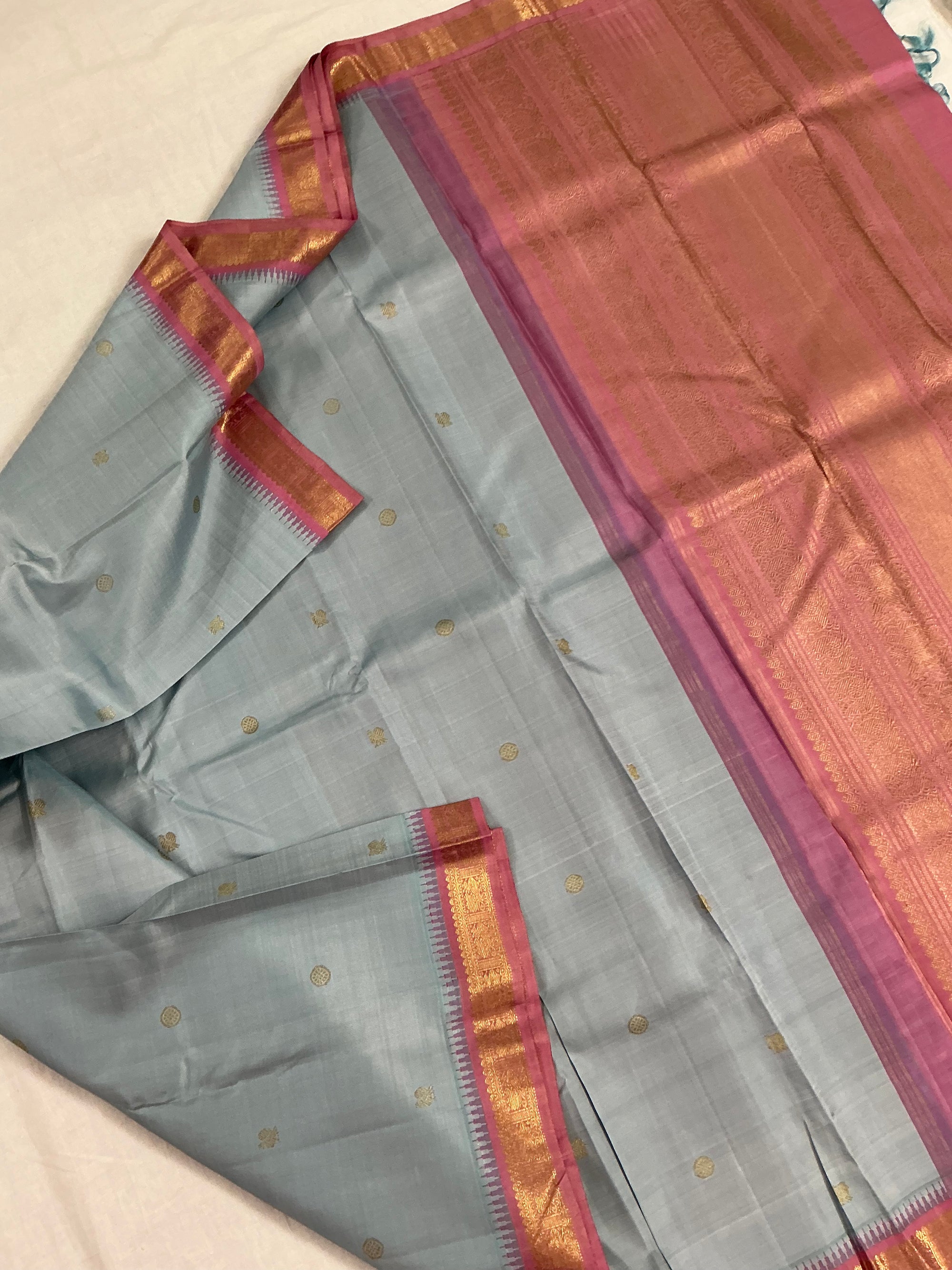 MAATHEY: Small border Korvai Kanjivaram