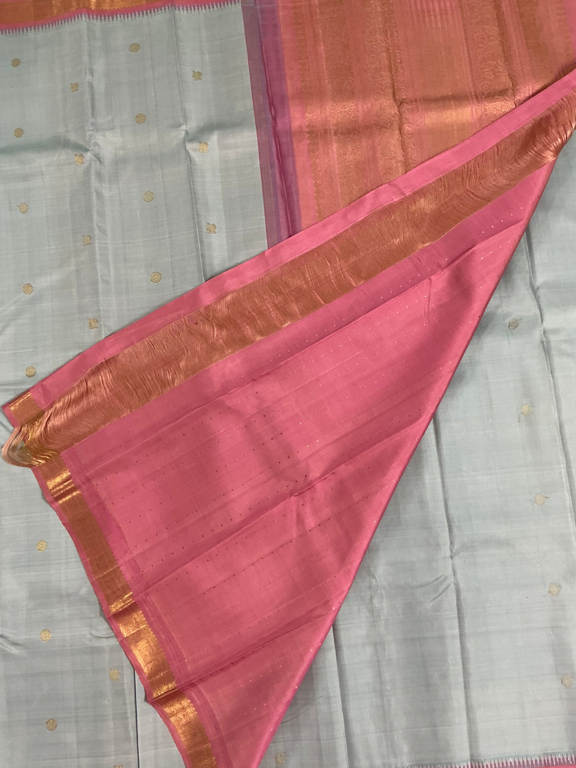 MAATHEY: Small border Korvai Kanjivaram