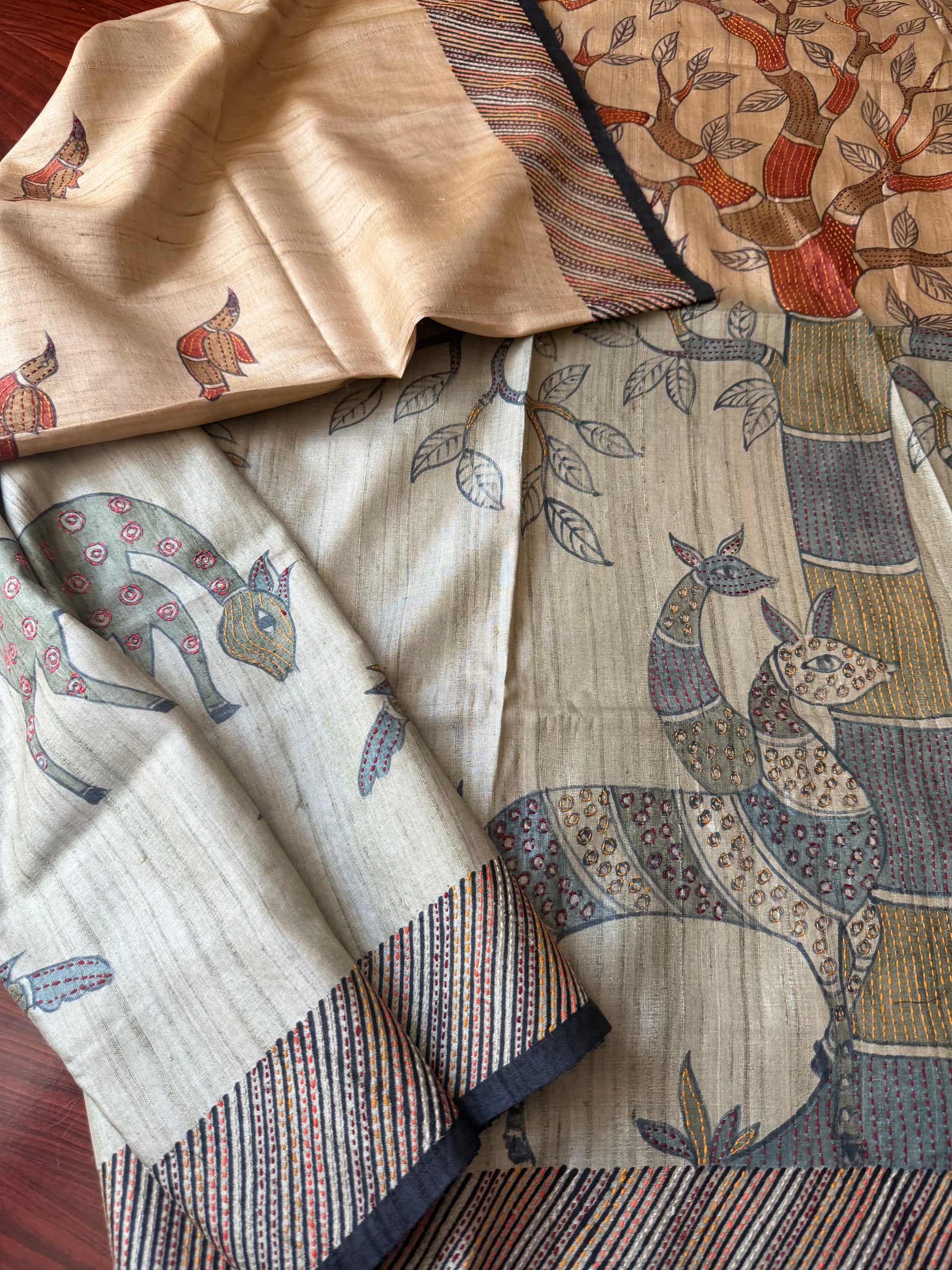 Kamaniya Kantha : Handcrafted Tussar