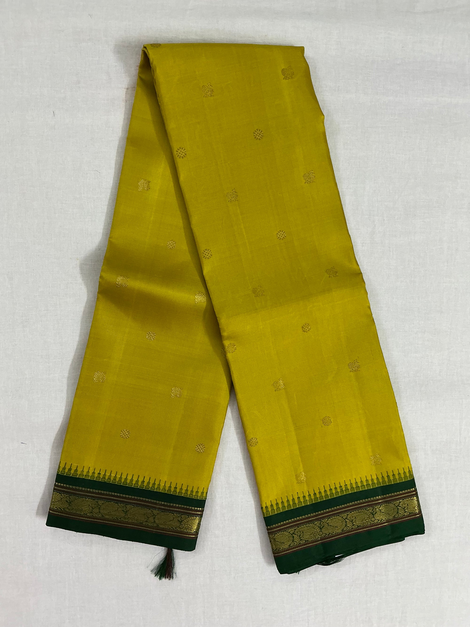 MAATHEY: Small border Korvai Kanjivaram
