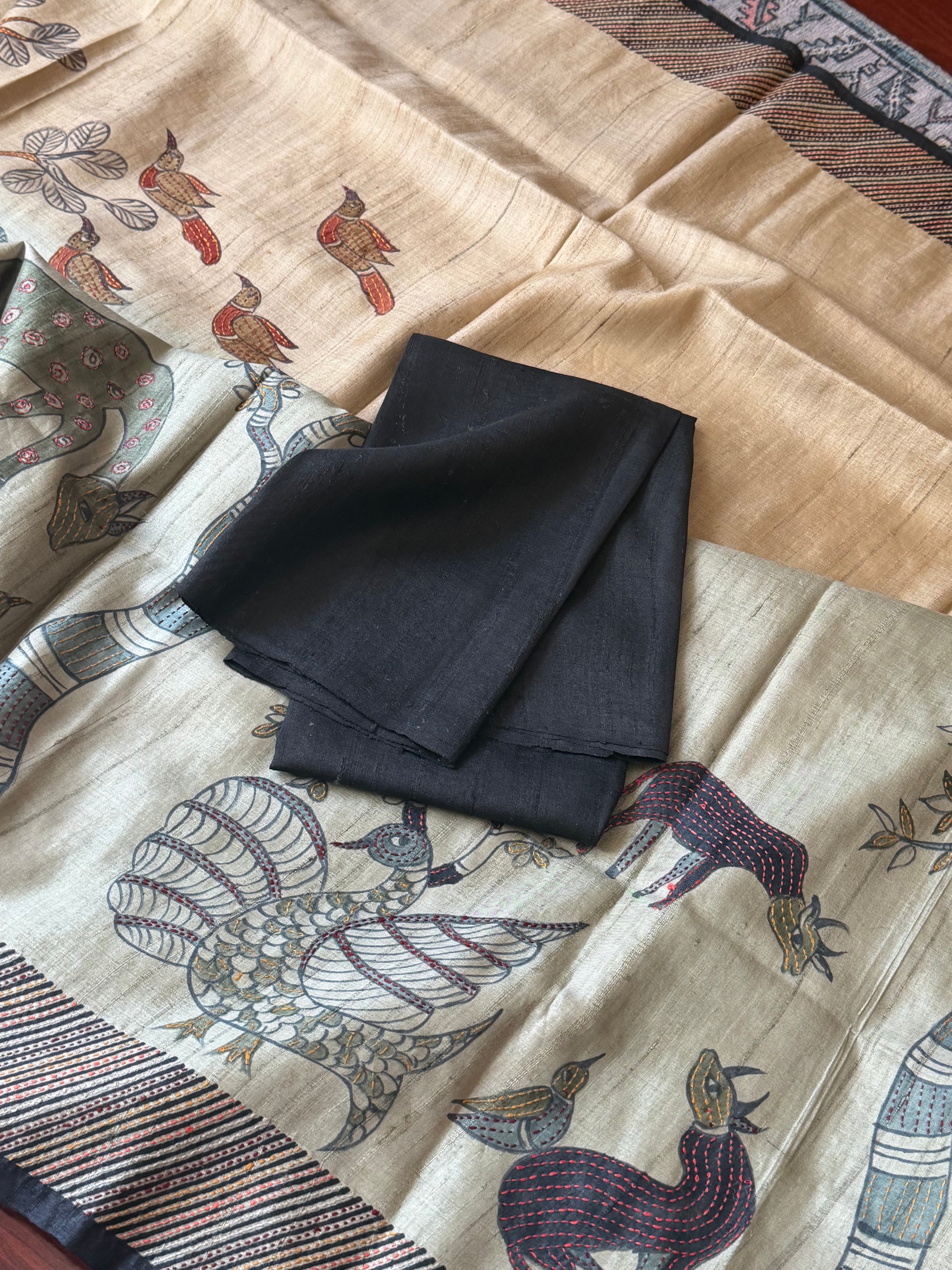Kamaniya Kantha : Handcrafted Tussar