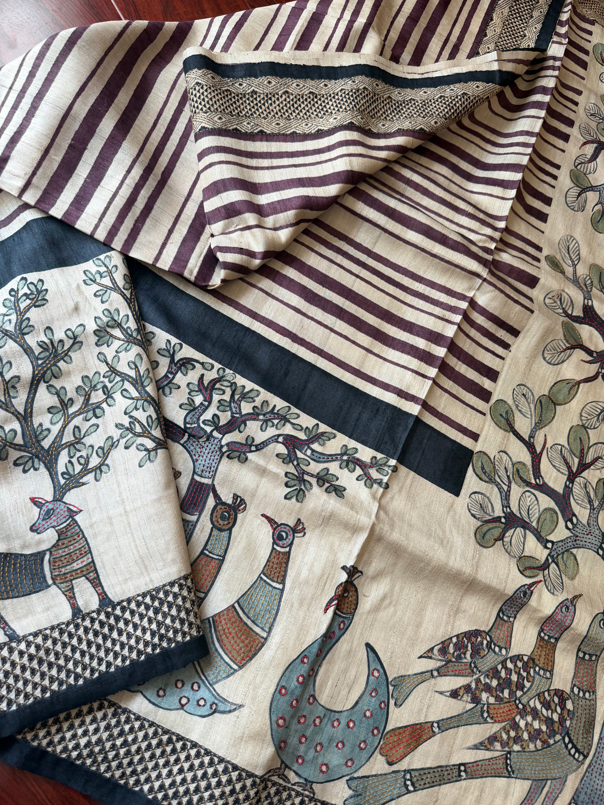 Kamaniya Kantha : Handcrafted Tussar