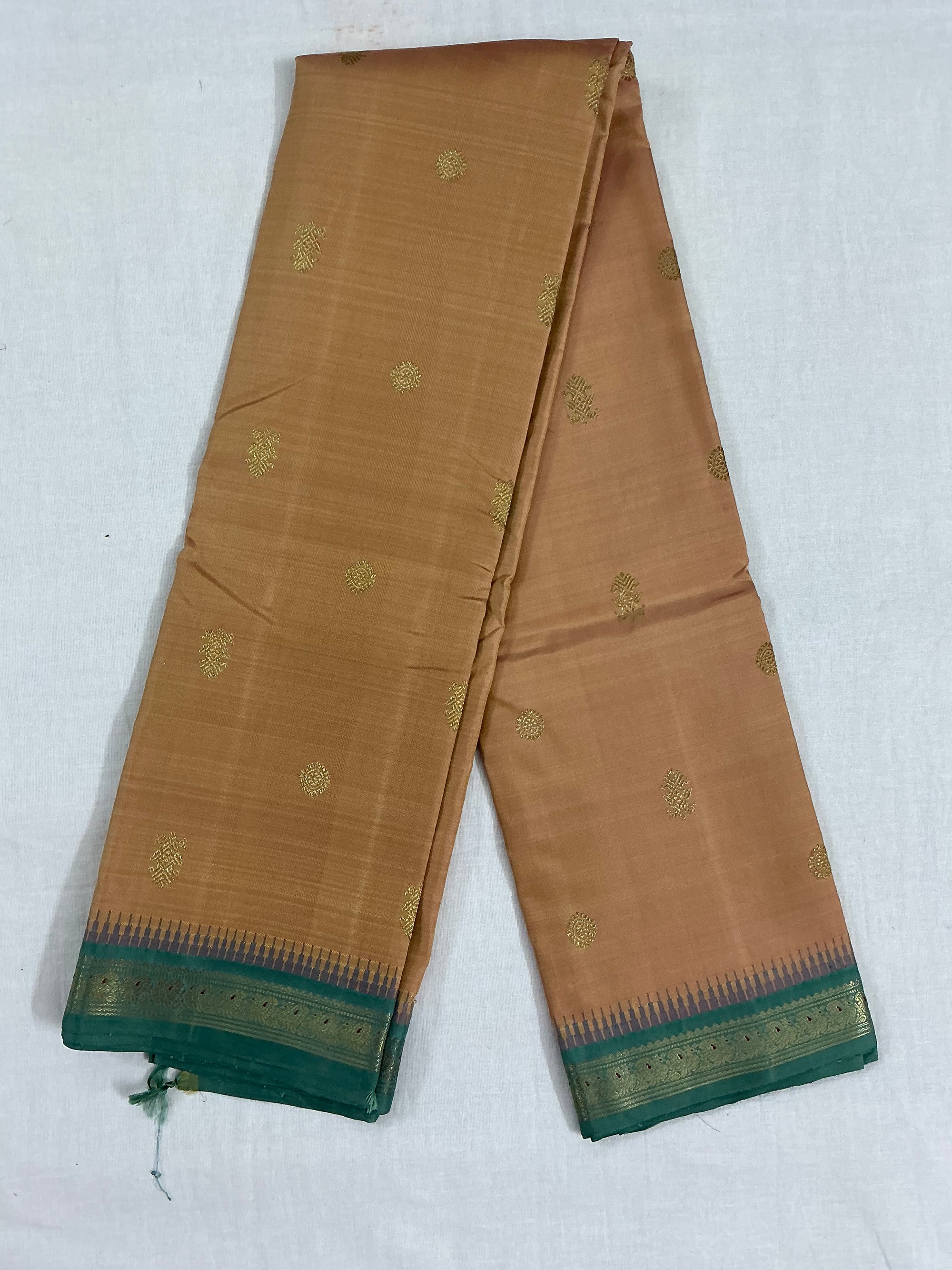 MAATHEY: Small border Korvai Kanjivaram