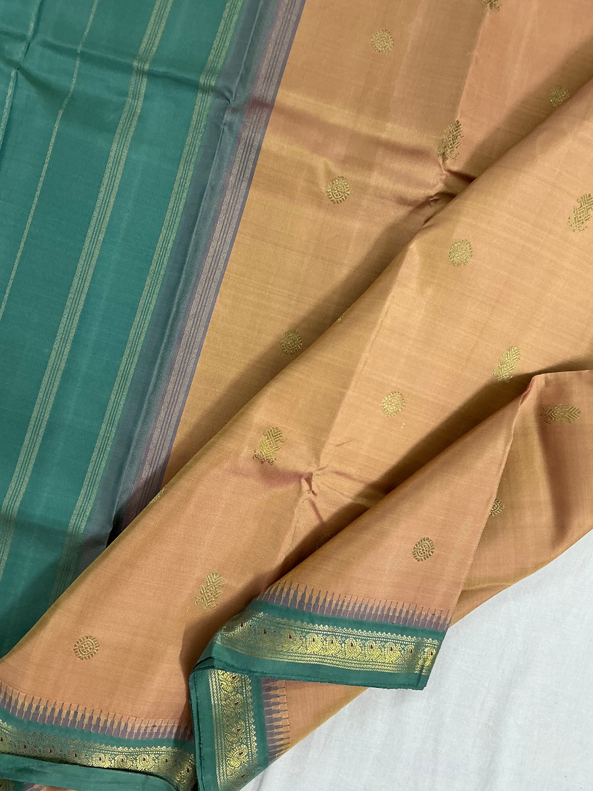 MAATHEY: Small border Korvai Kanjivaram