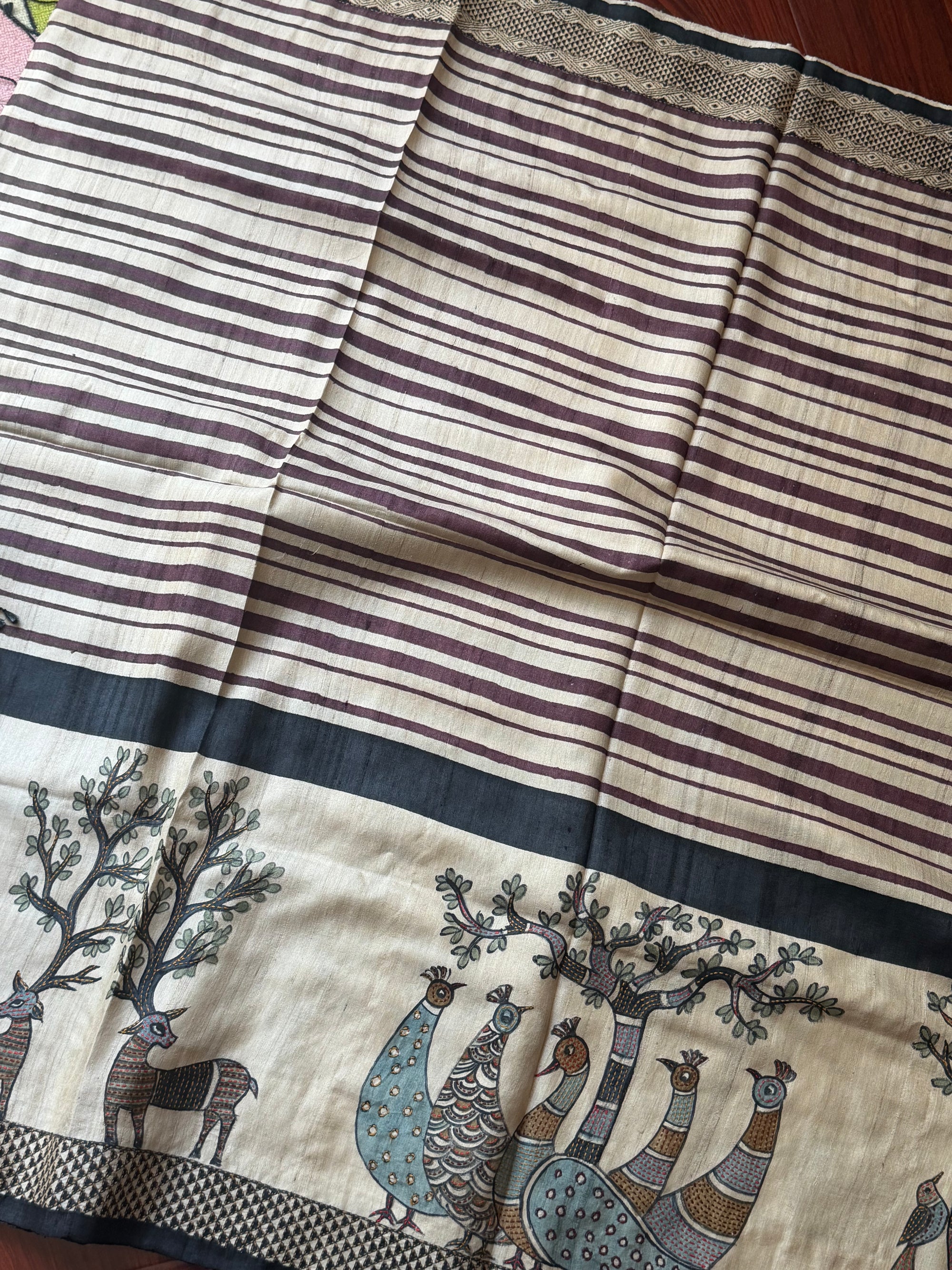 Kamaniya Kantha : Handcrafted Tussar