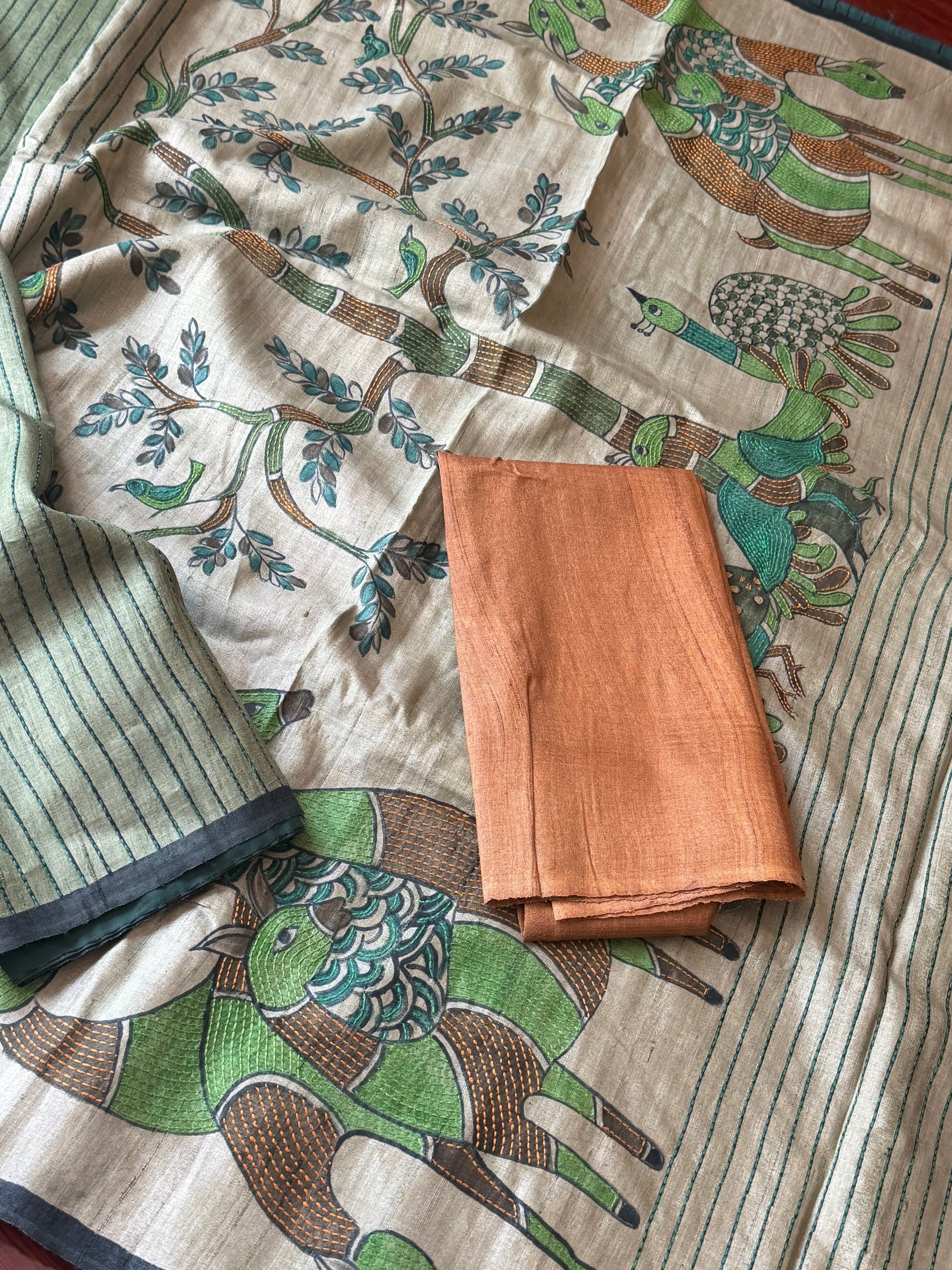 Kamaniya Kantha : Handcrafted Tussar