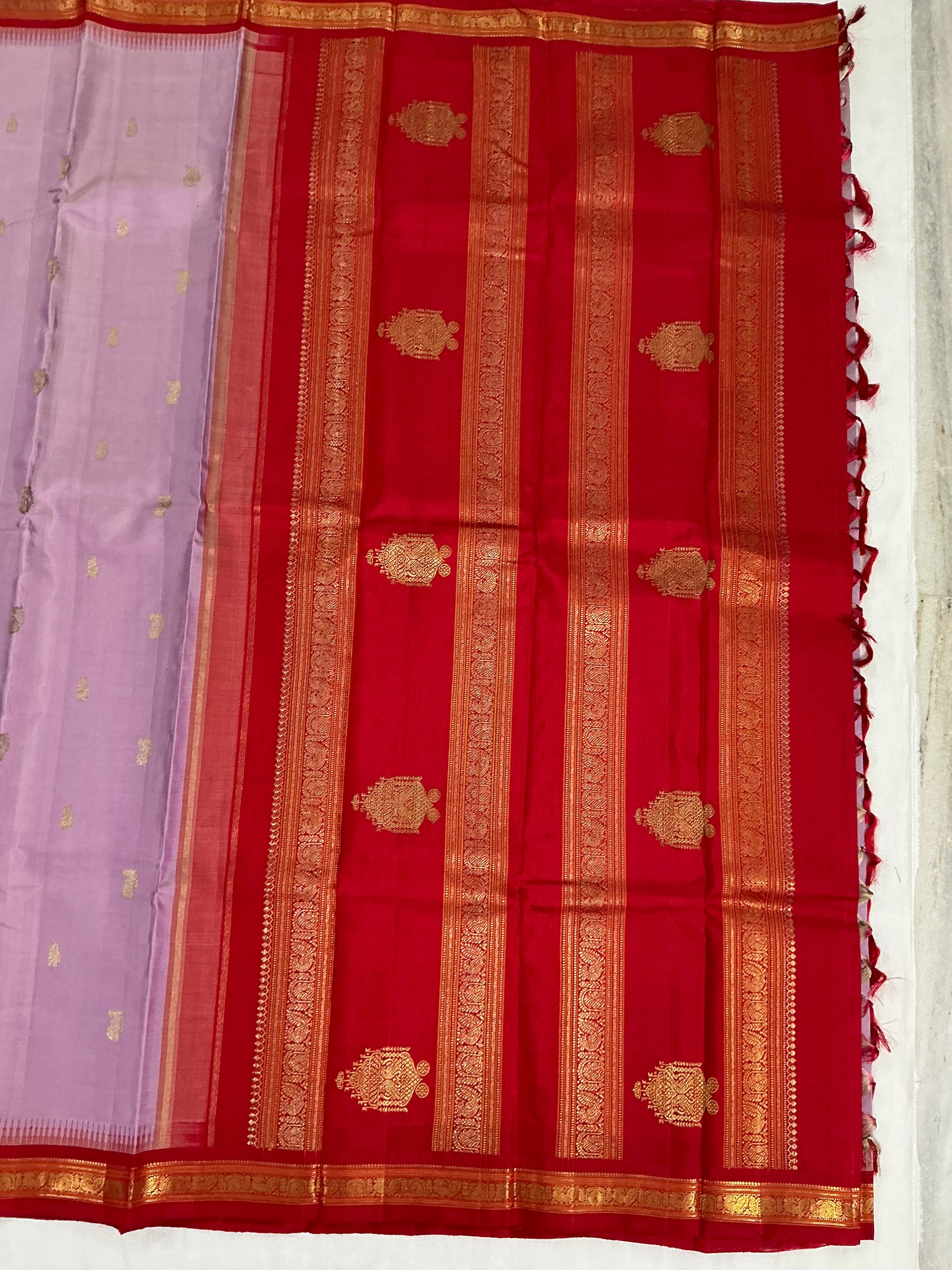 MAATHEY: Small border Korvai Kanjivaram